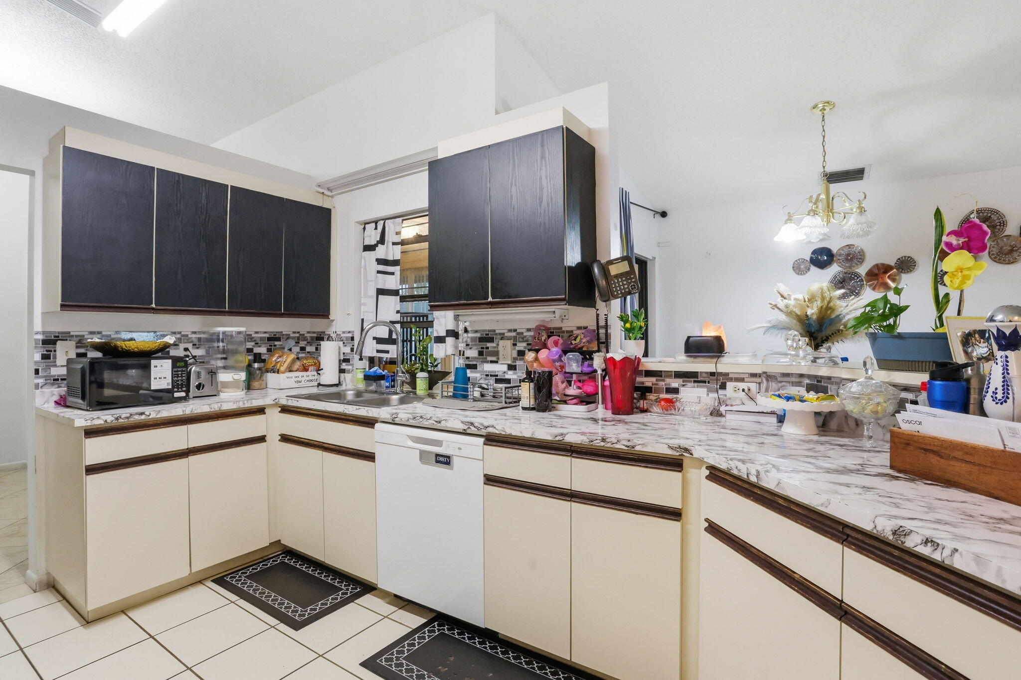 2171 NW 76th Avenue