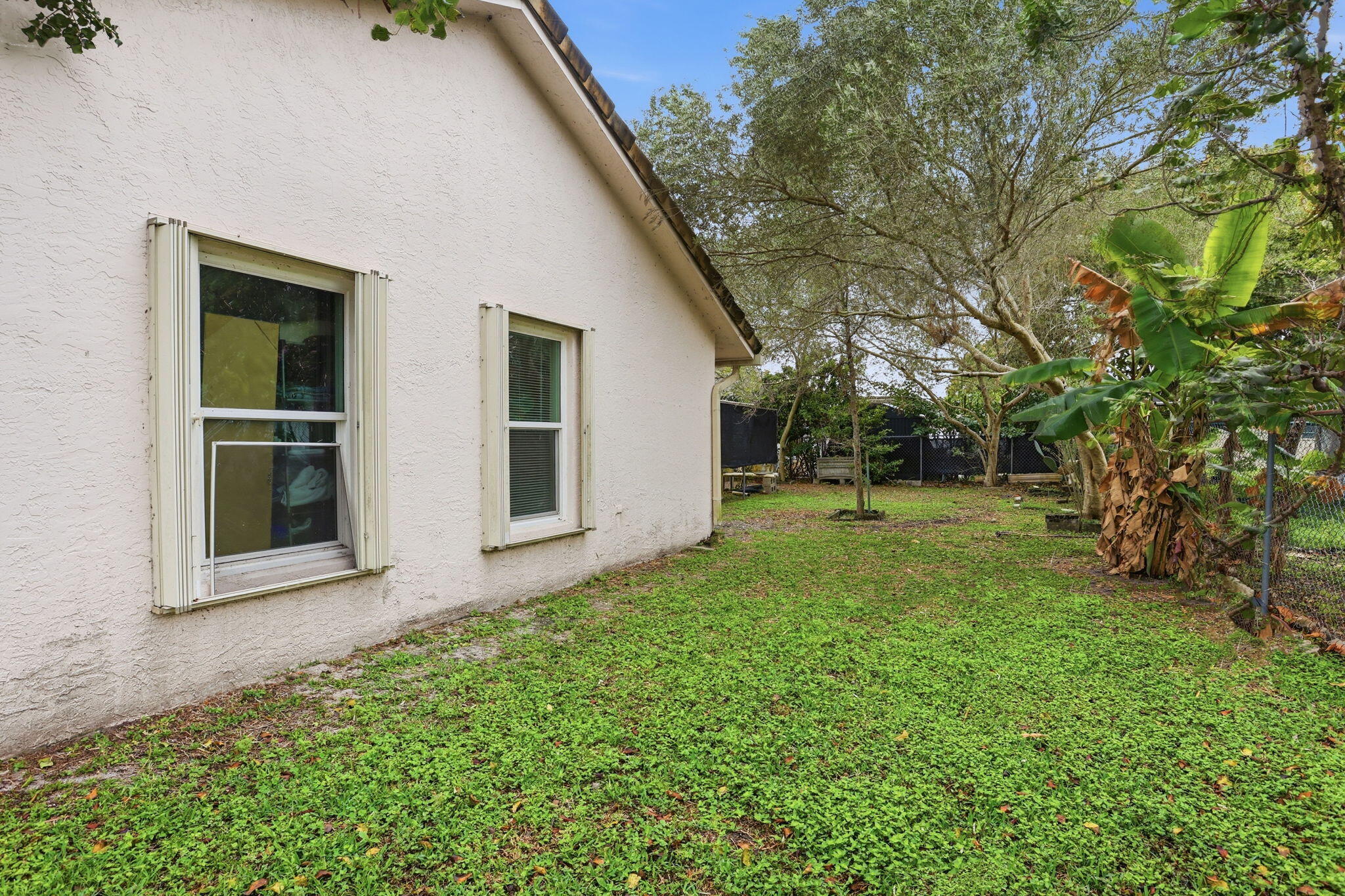 2171 NW 76th Avenue