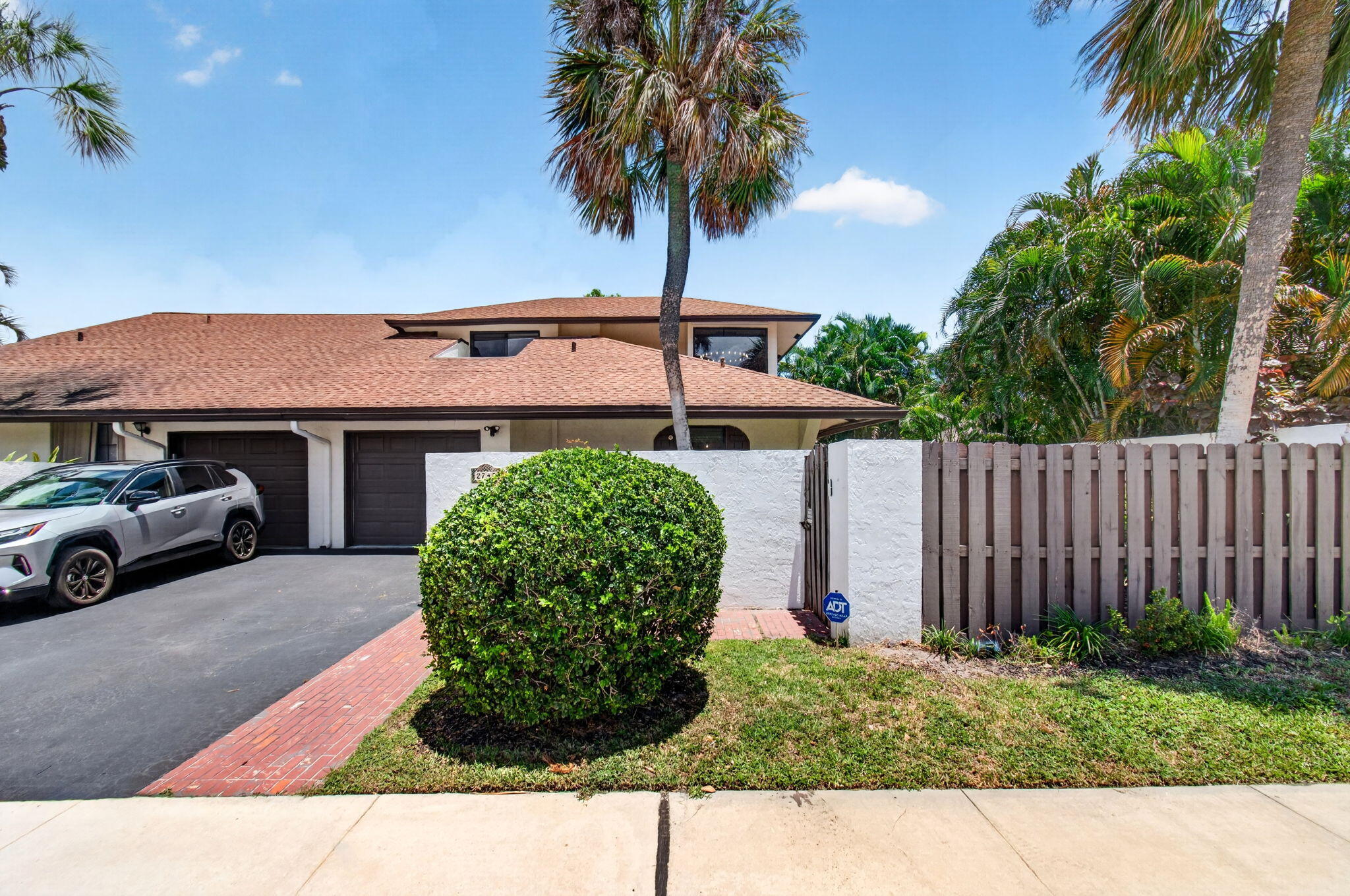 2745 SW 6th Street