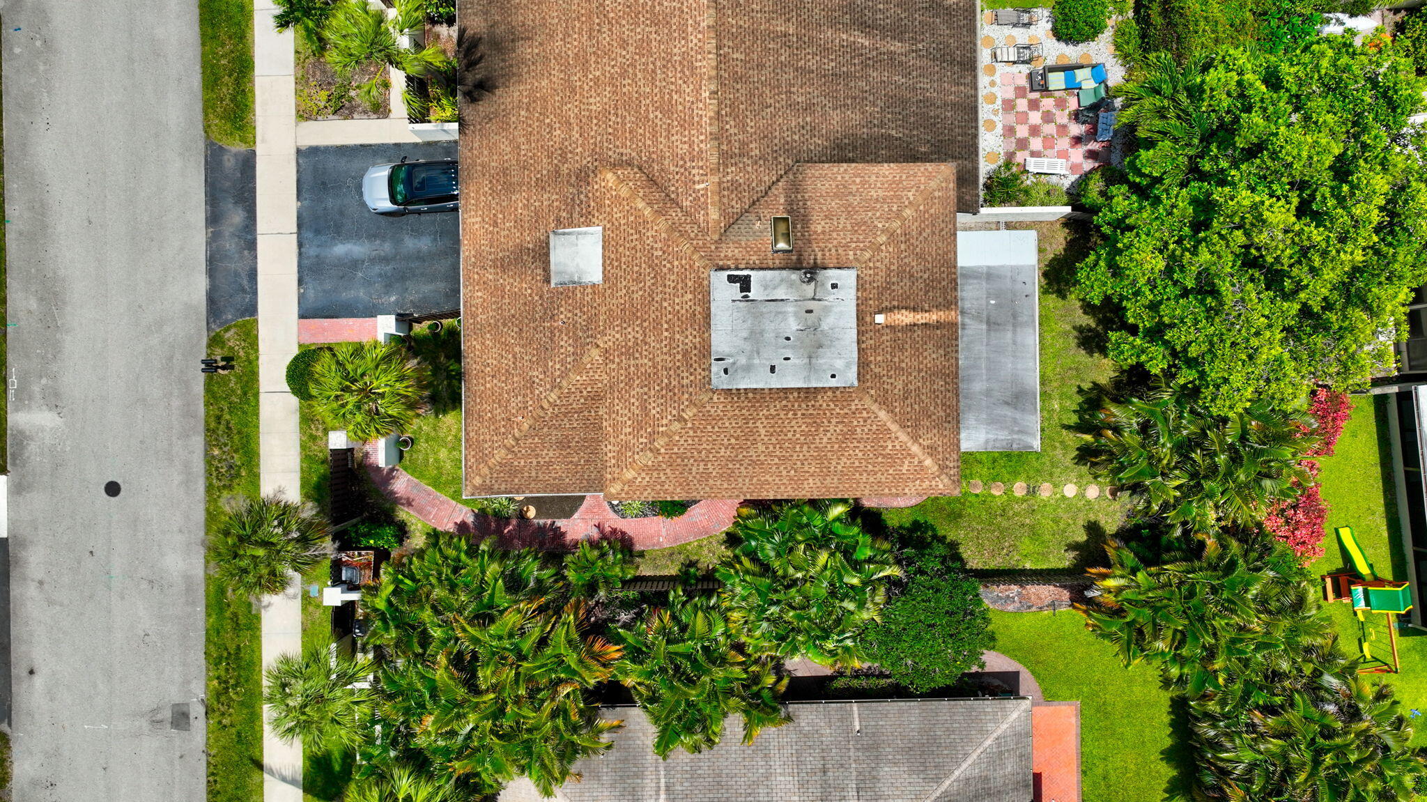 2745 SW 6th Street
