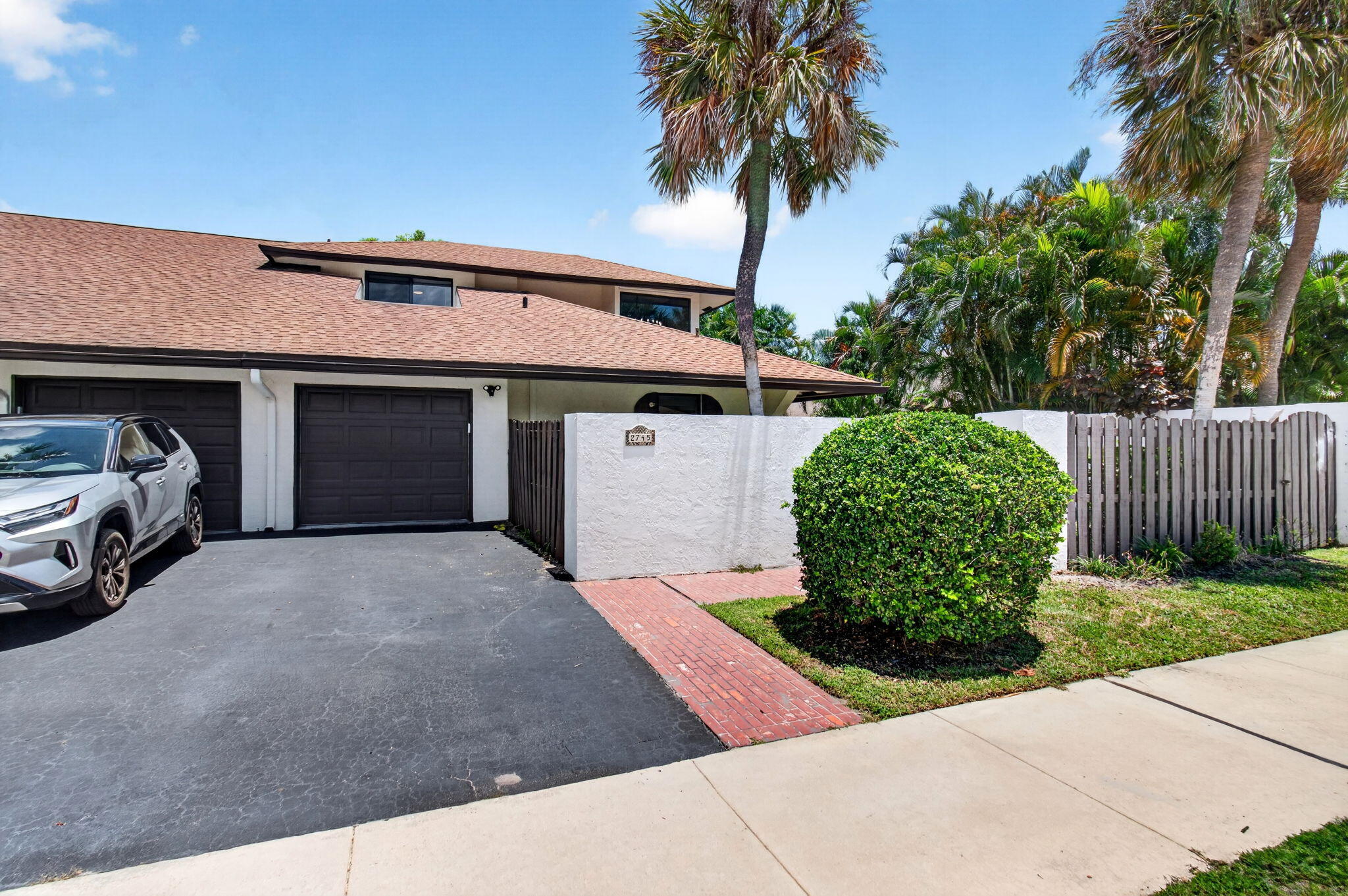 2745 SW 6th Street