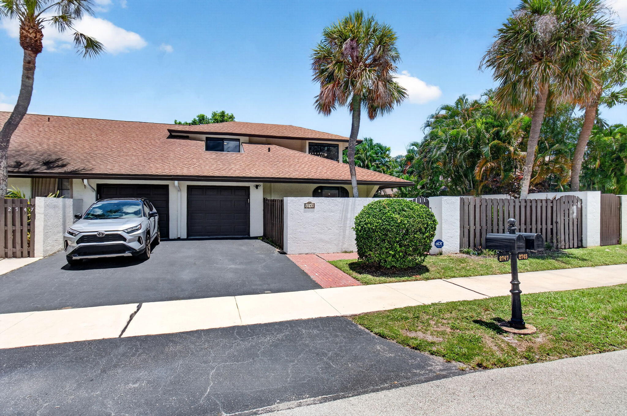 2745 SW 6th Street