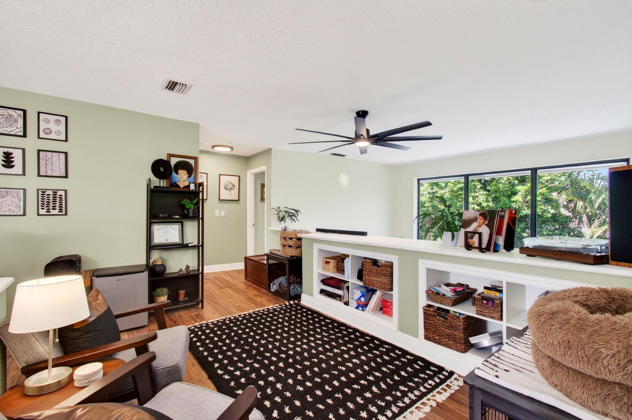 2745 SW 6th Street