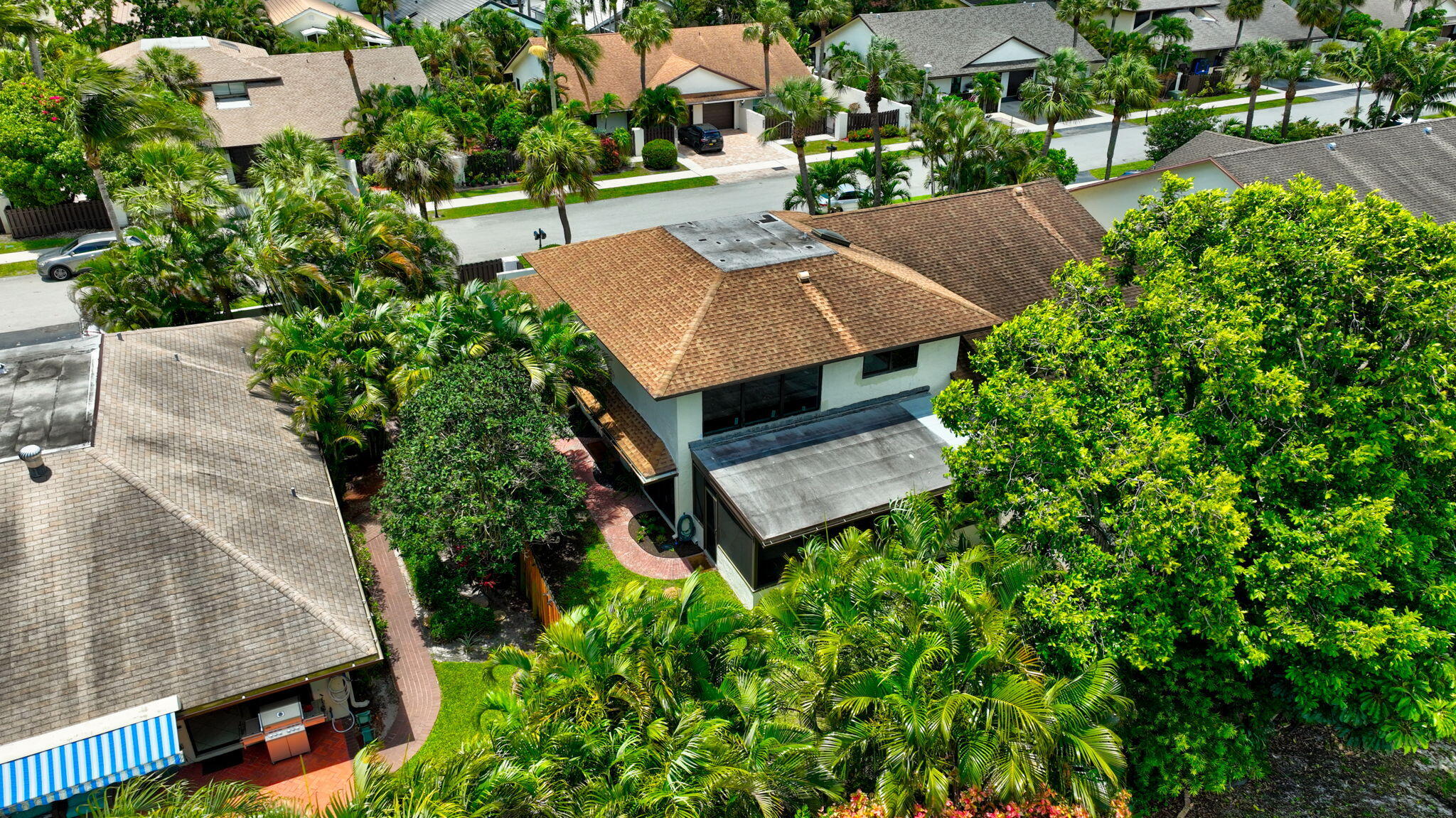 2745 SW 6th Street