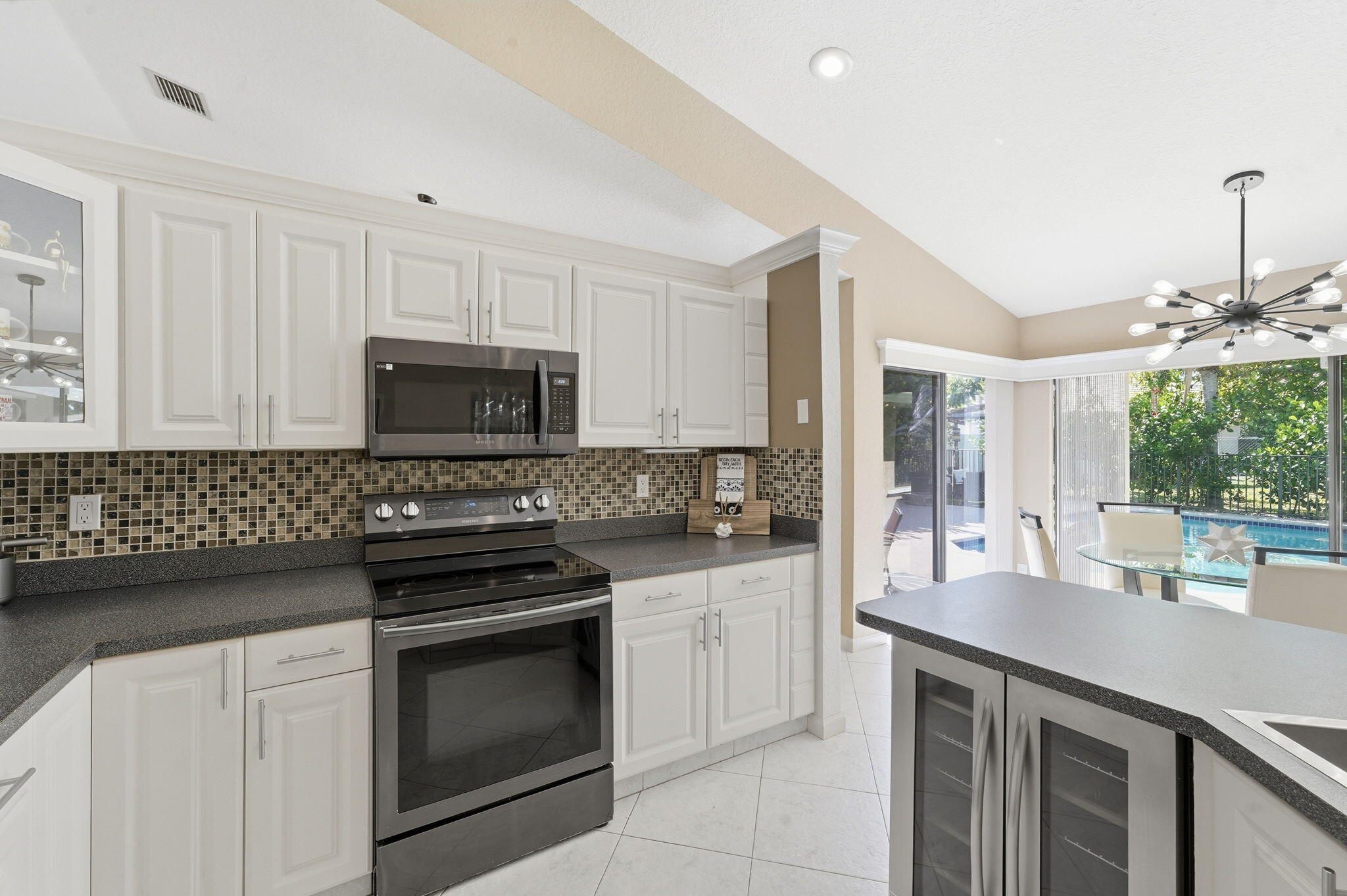 9577 Majestic Way