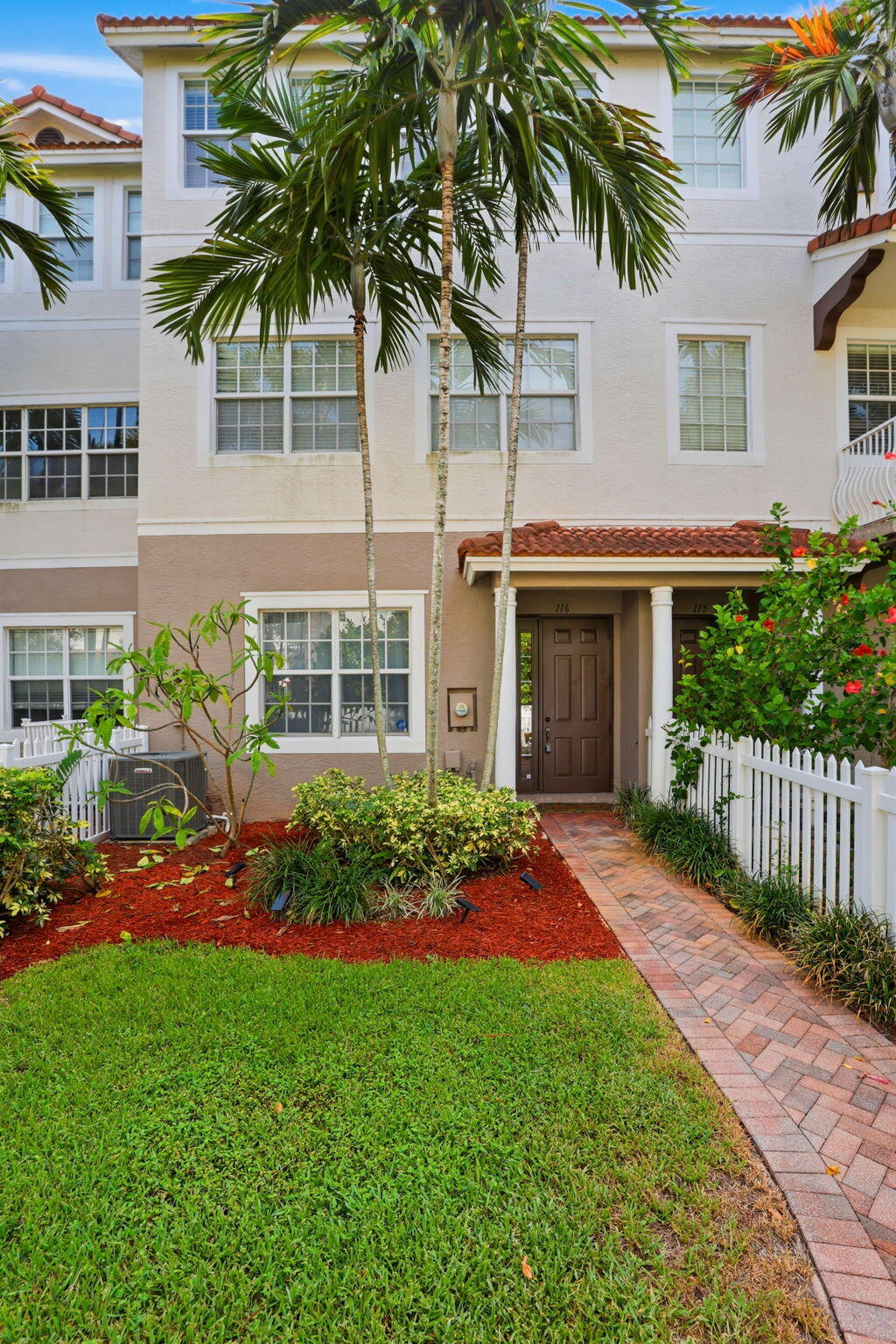 116 OCEAN CAY Way