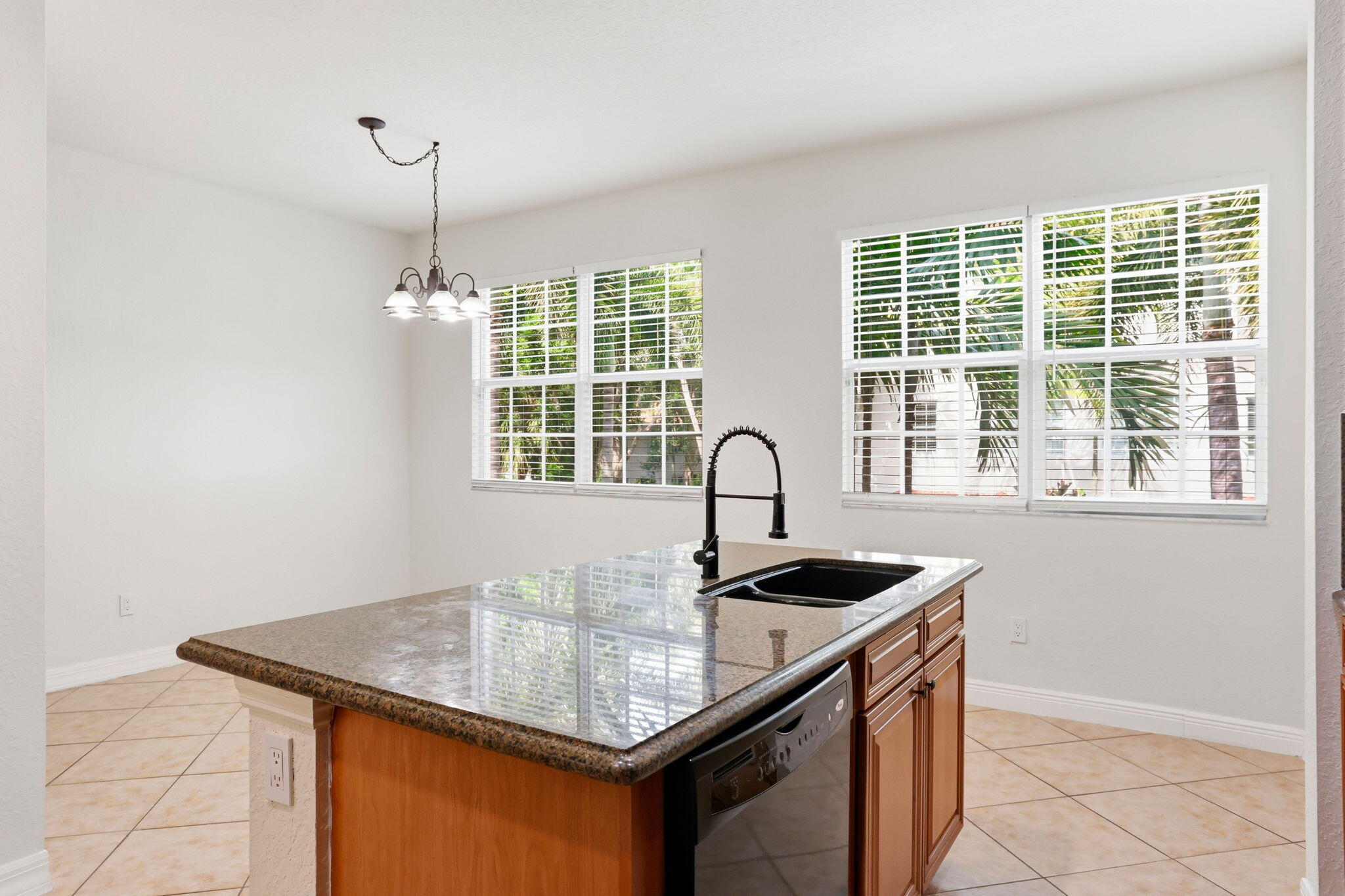 116 OCEAN CAY Way