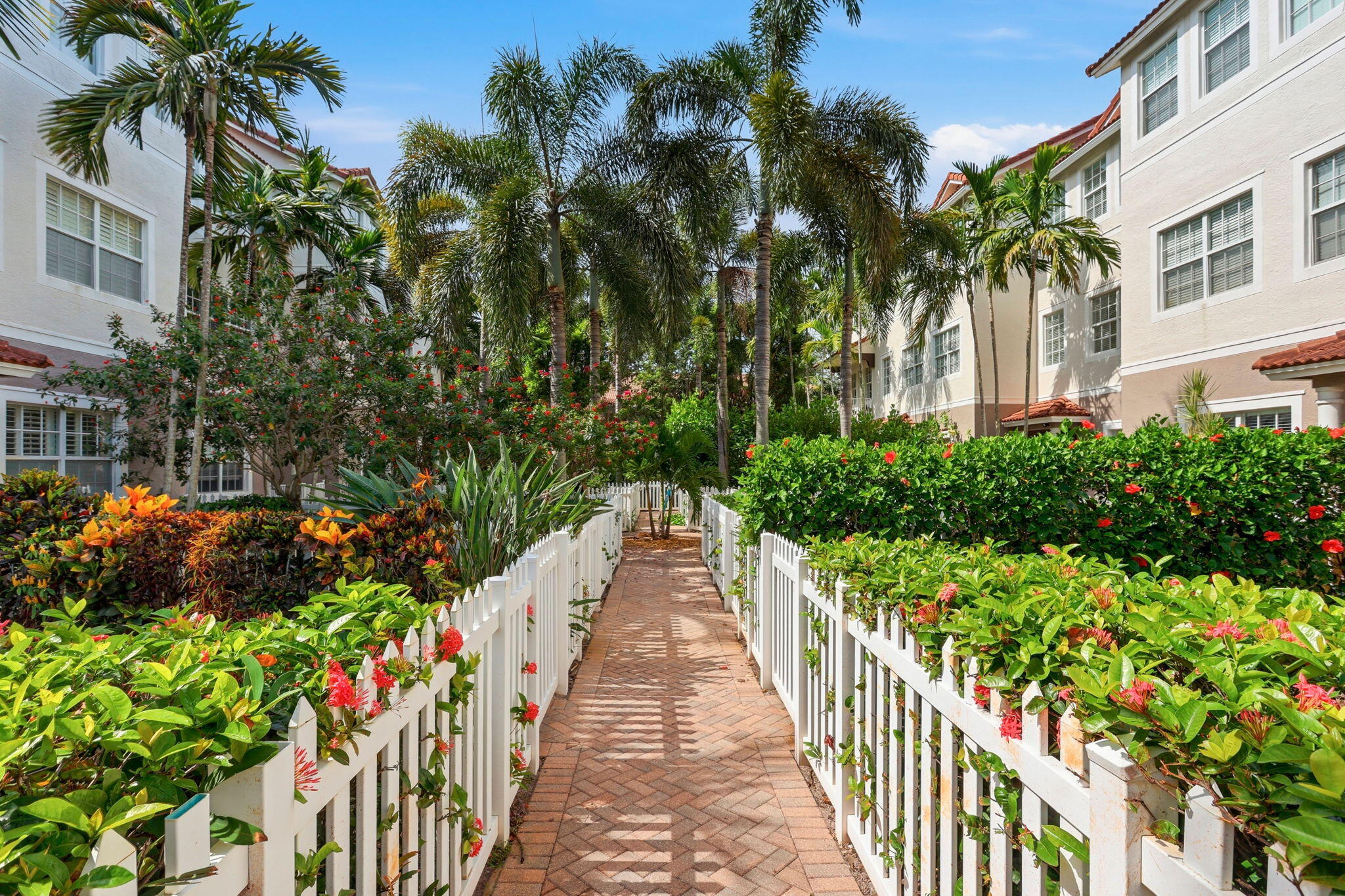 116 OCEAN CAY Way