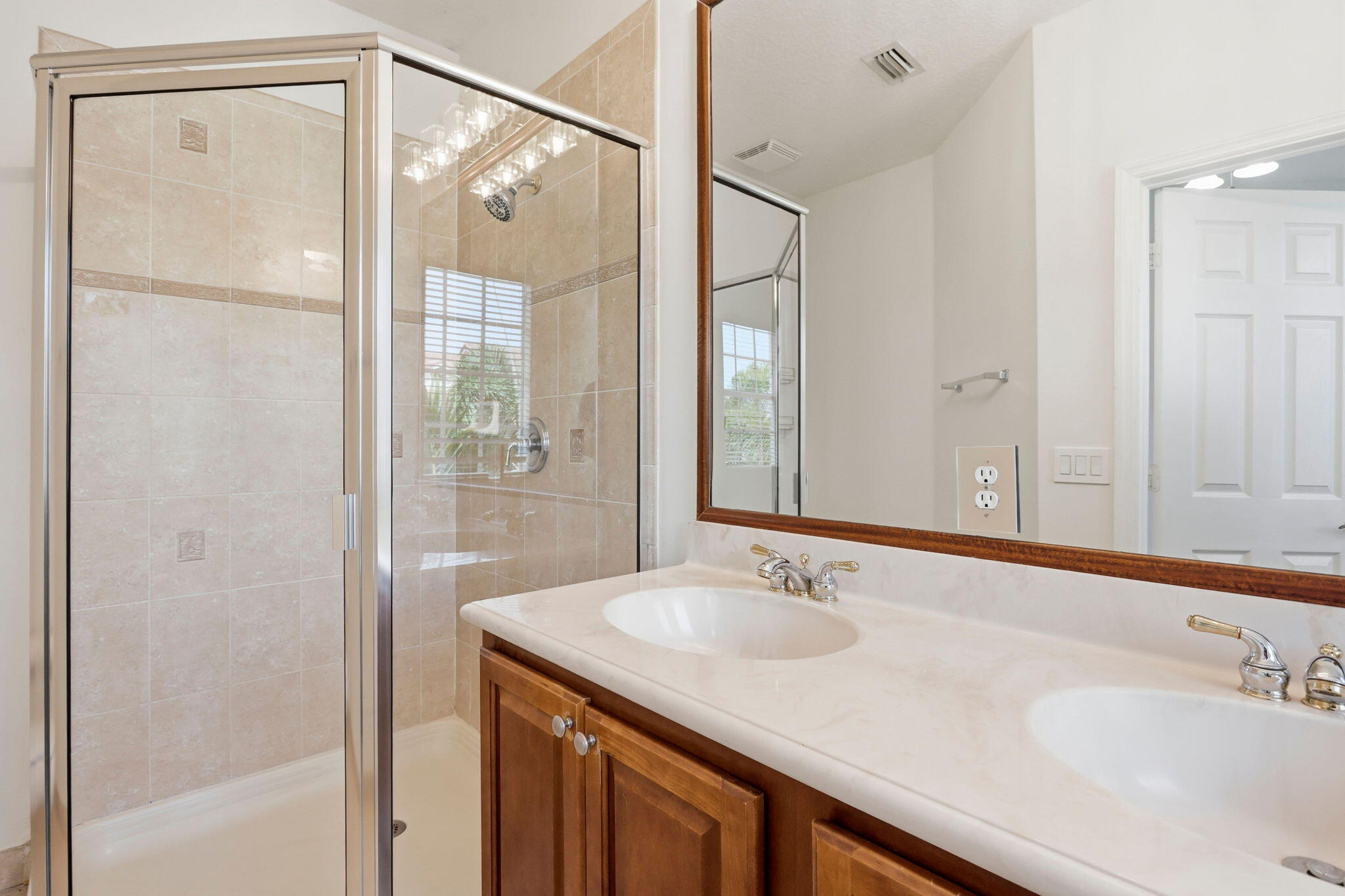 116 OCEAN CAY Way