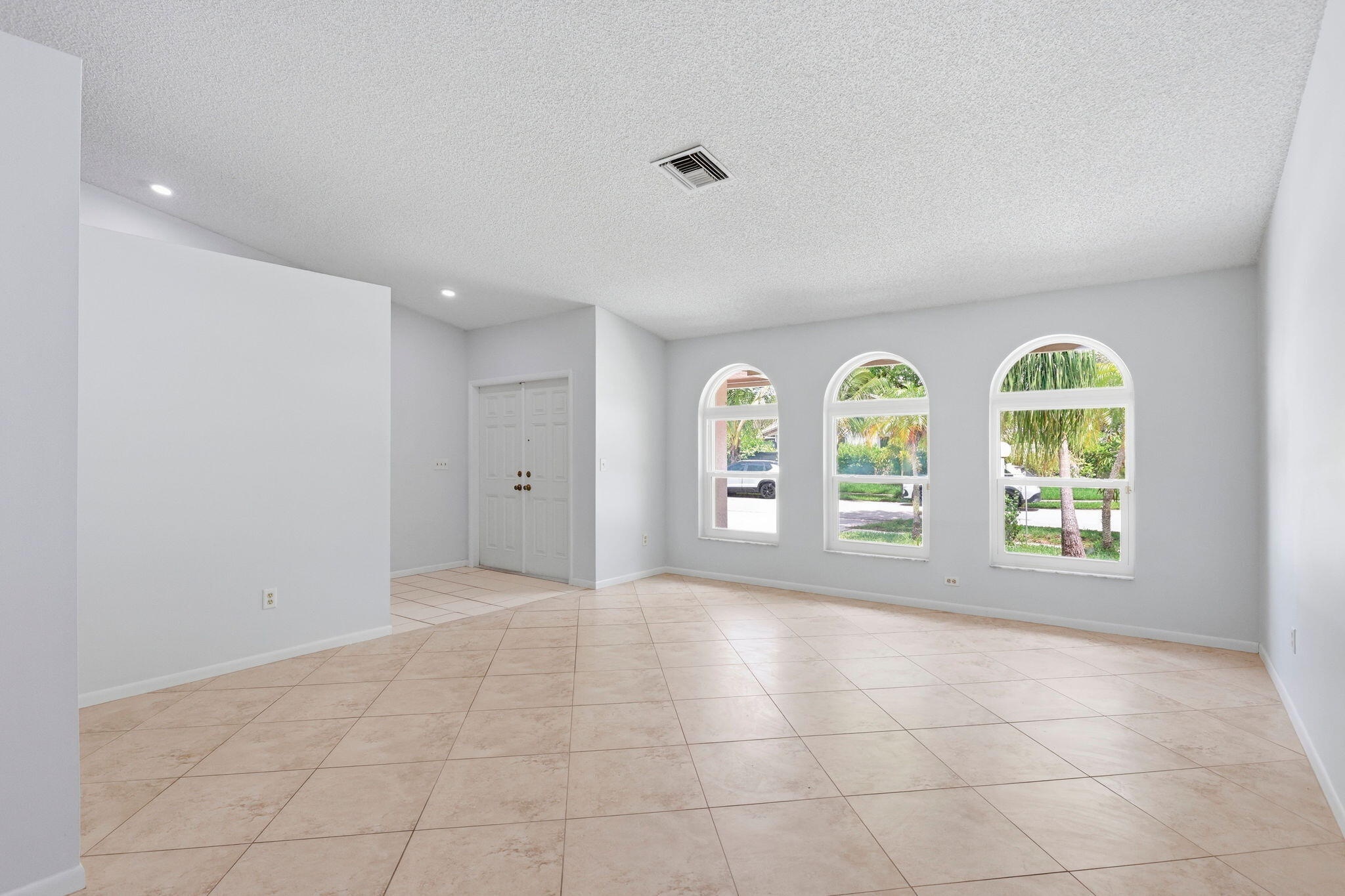 2171 NW 76th Avenue