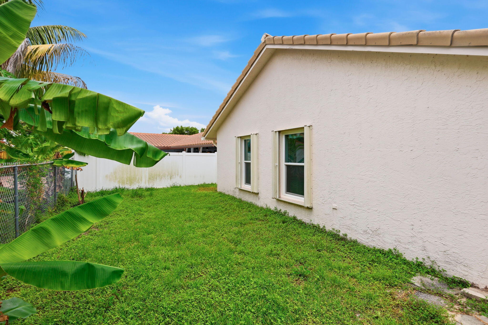 2171 NW 76th Avenue