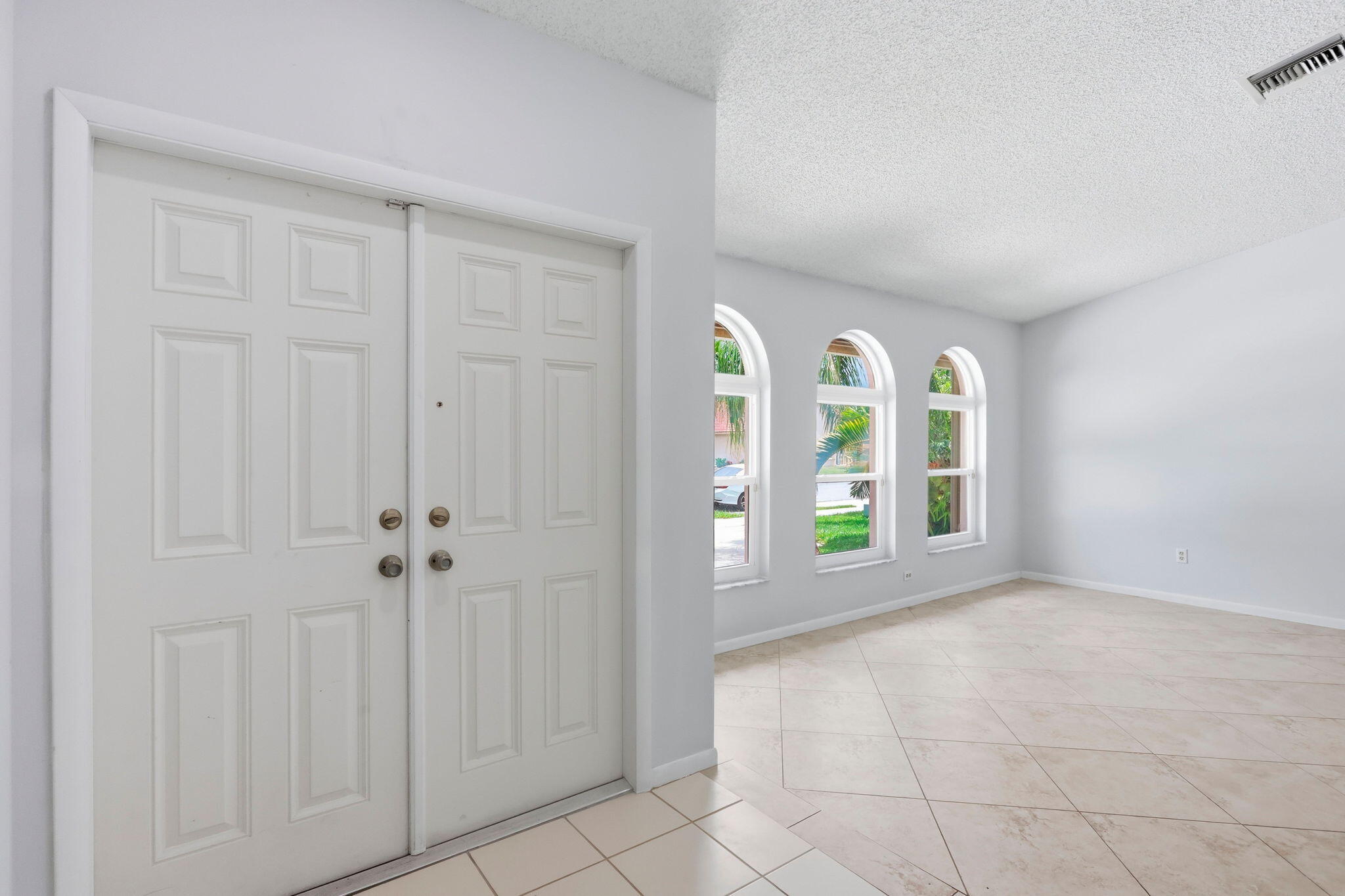 2171 NW 76th Avenue