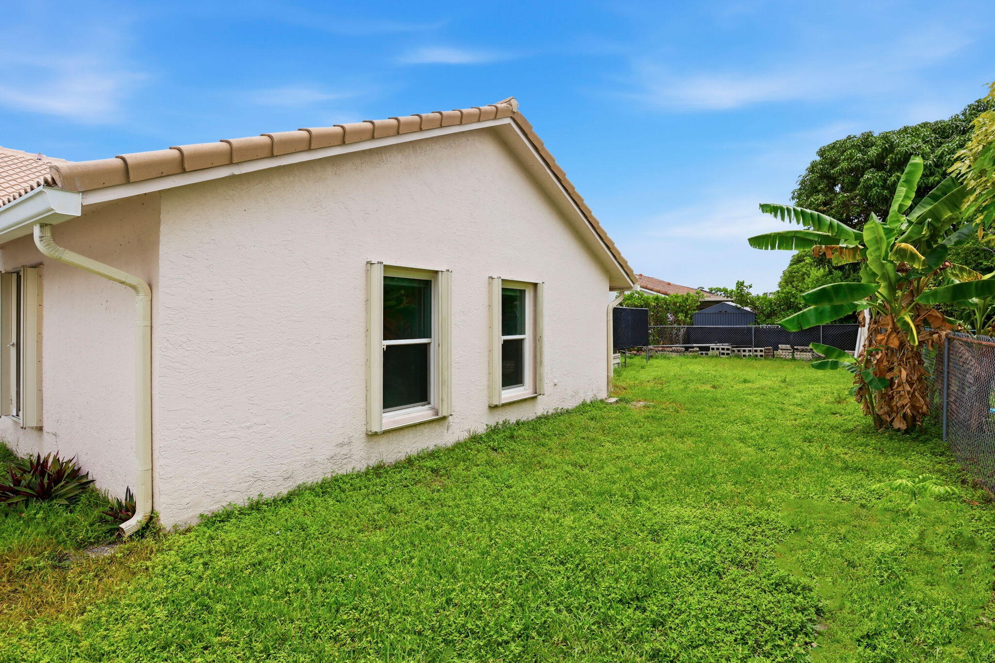 2171 NW 76th Avenue