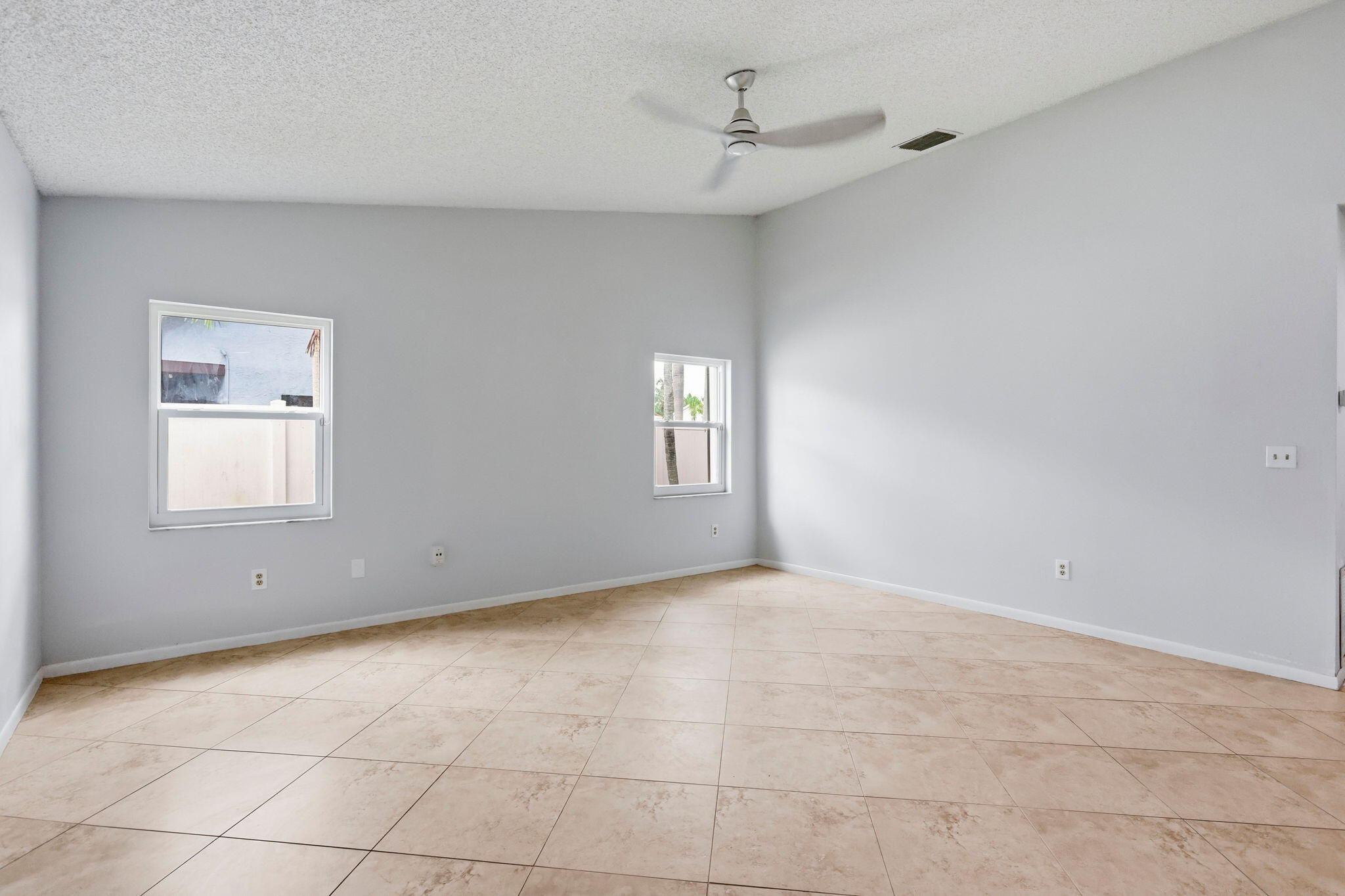 2171 NW 76th Avenue