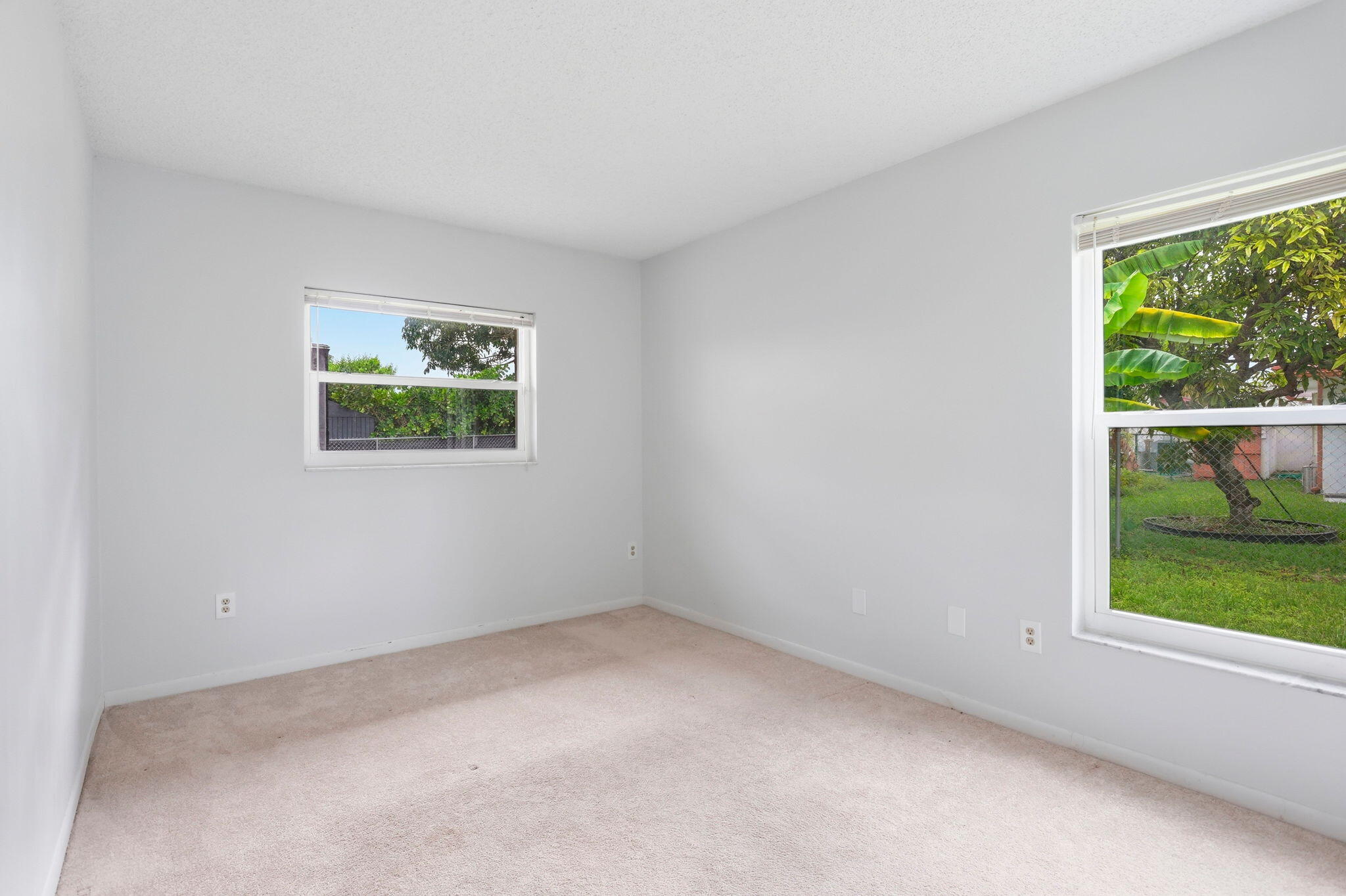 2171 NW 76th Avenue