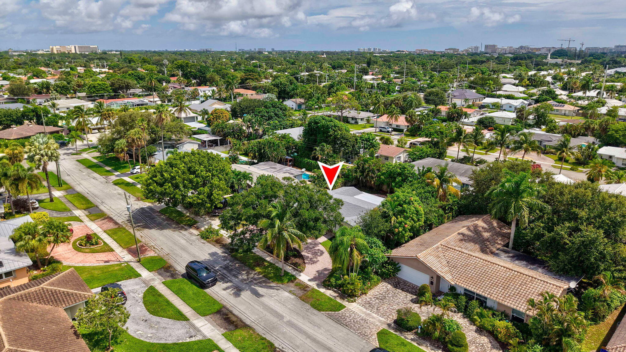 898 SW 10th Avenue
