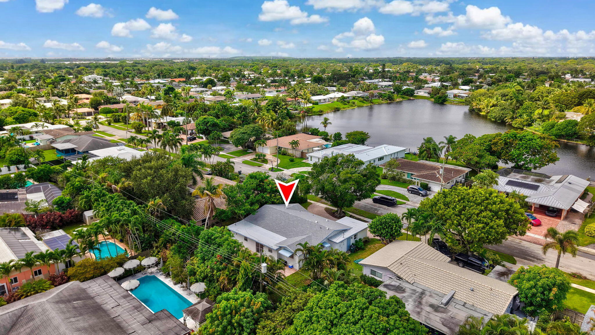 898 SW 10th Avenue