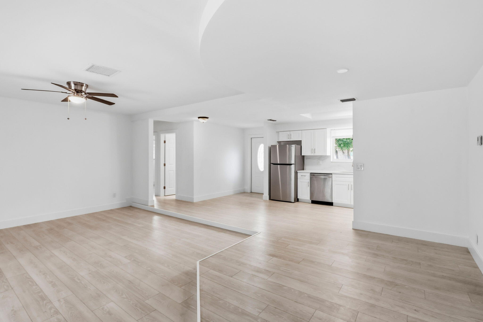 898 SW 10th Avenue