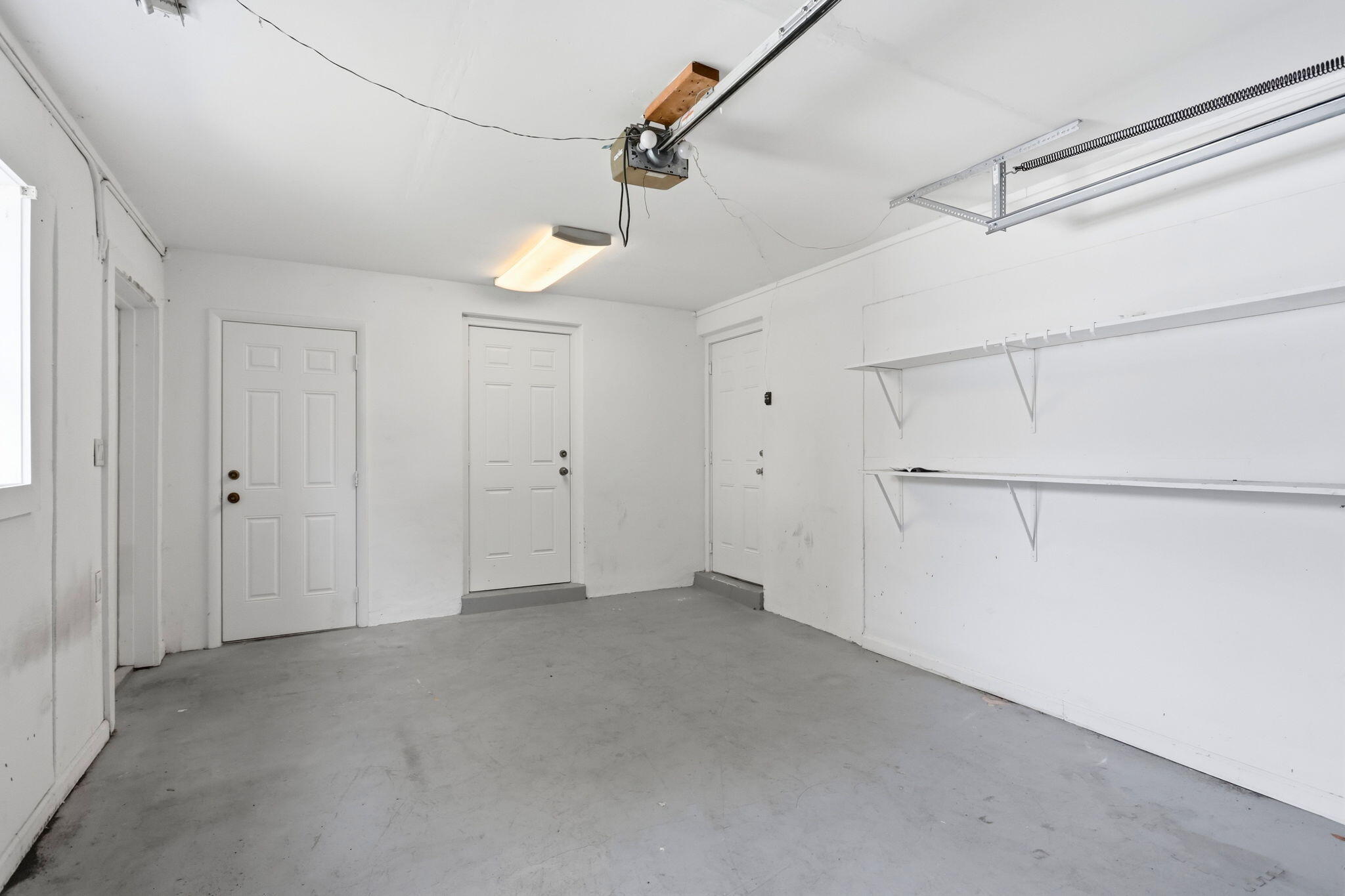 898 SW 10th Avenue