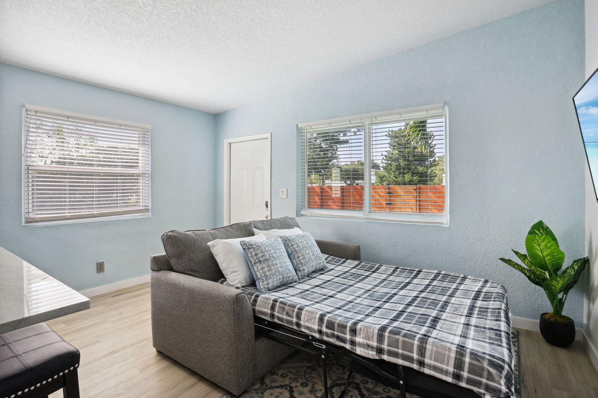 115 NW 8th Avenue