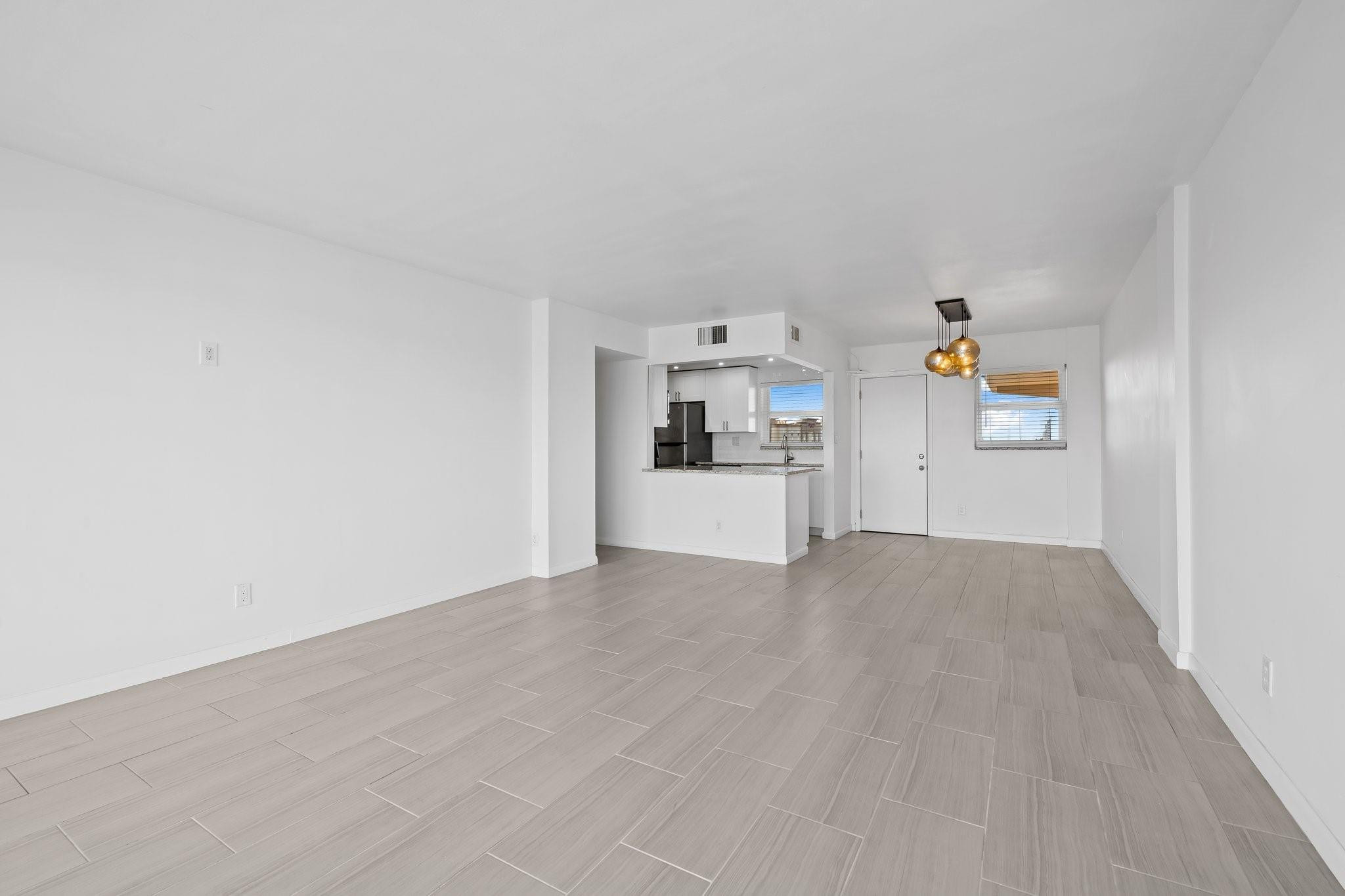 801 S Federal Highway 716