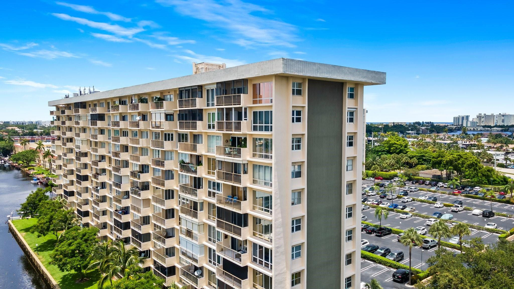 801 S Federal Highway 716