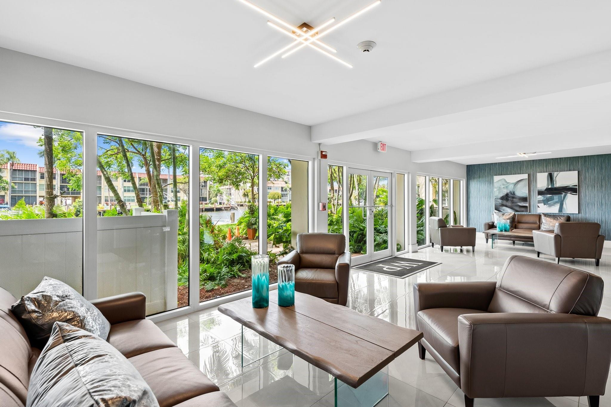 801 S Federal Highway 716