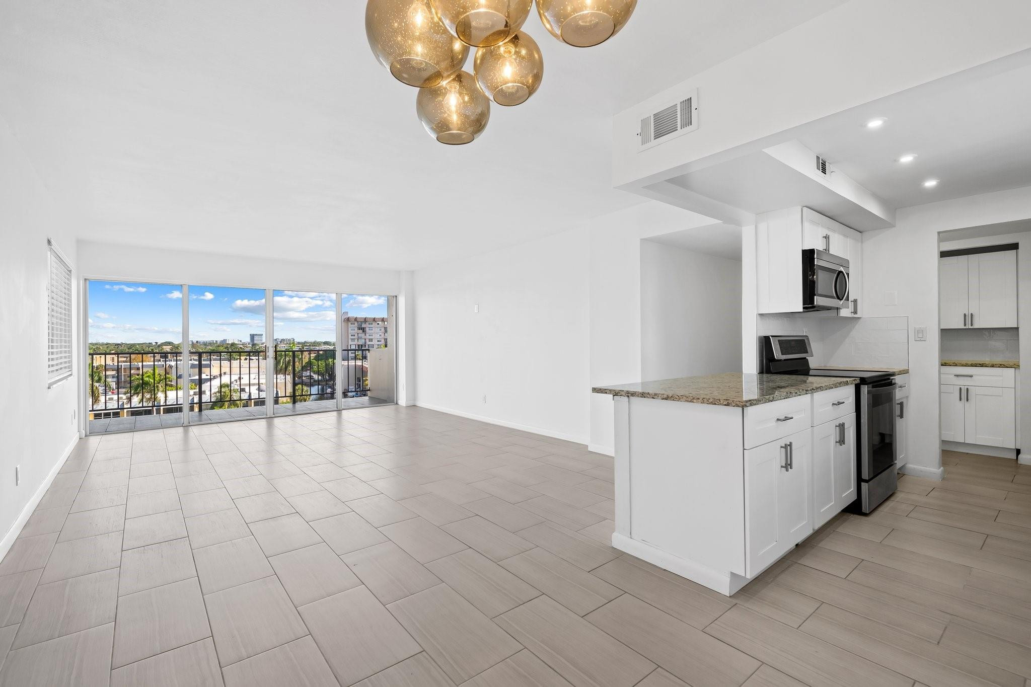 801 S Federal Highway 716