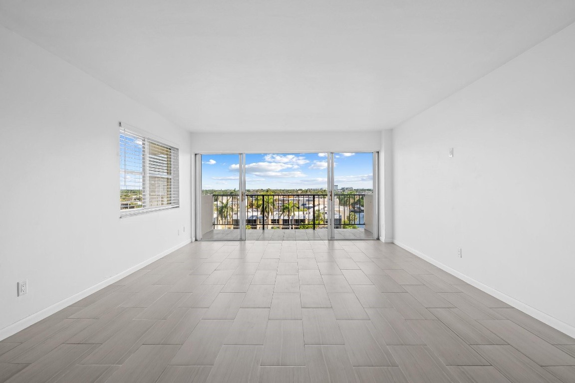 801 S Federal Highway 716