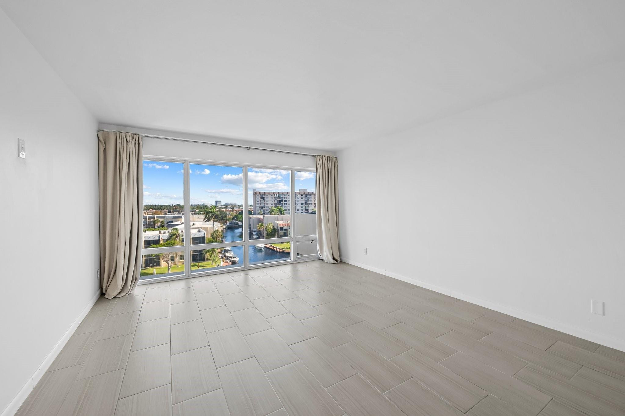 801 S Federal Highway 716