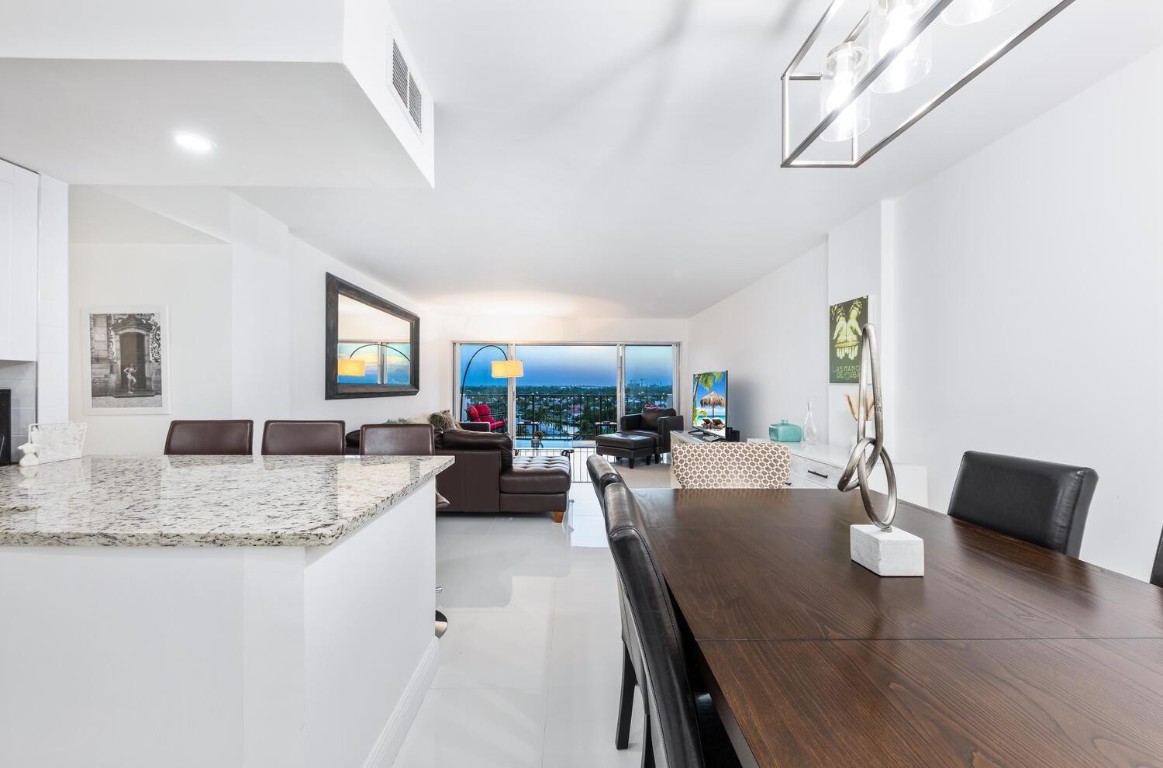 801 S Federal Hwy 906