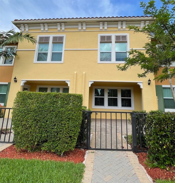 801 S Federal Hwy 906