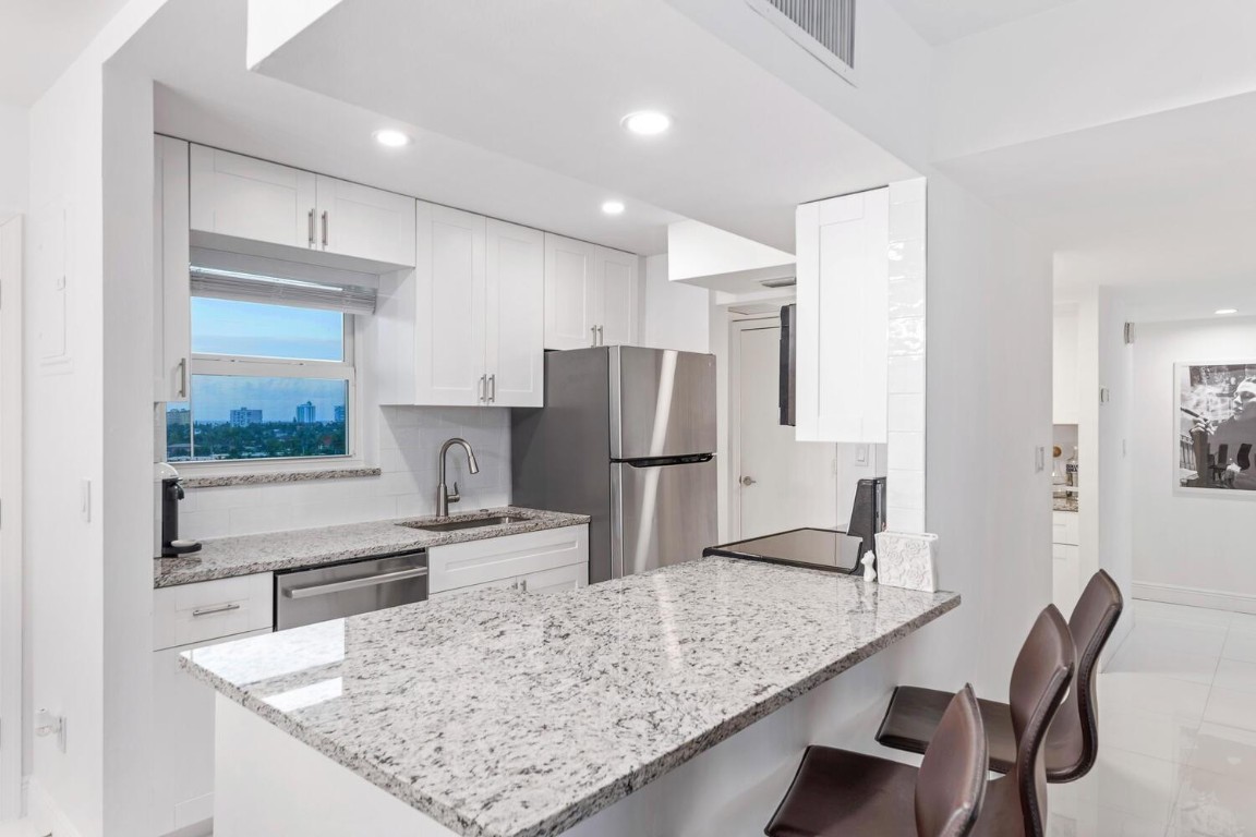 801 S Federal Hwy 906