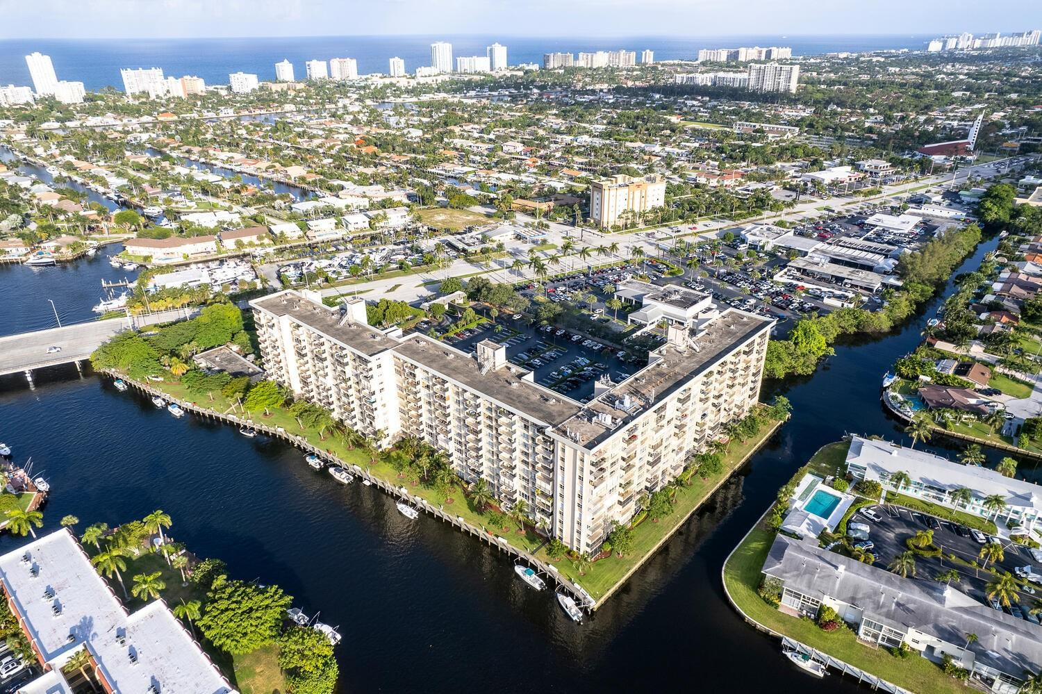 801 S Federal Hwy 906