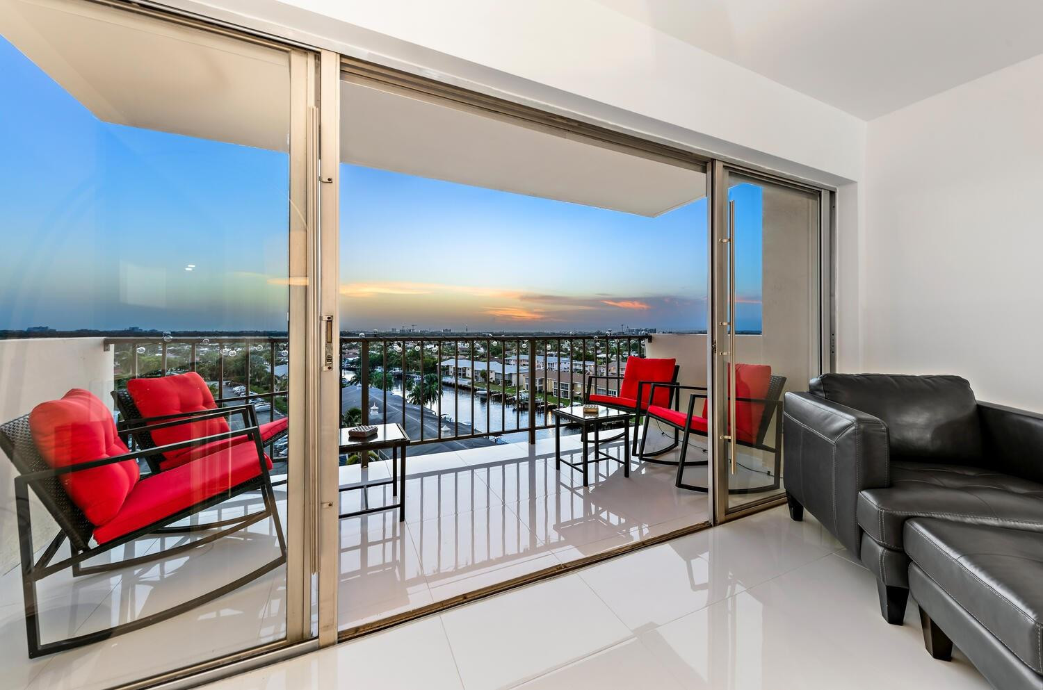 801 S Federal Hwy 906