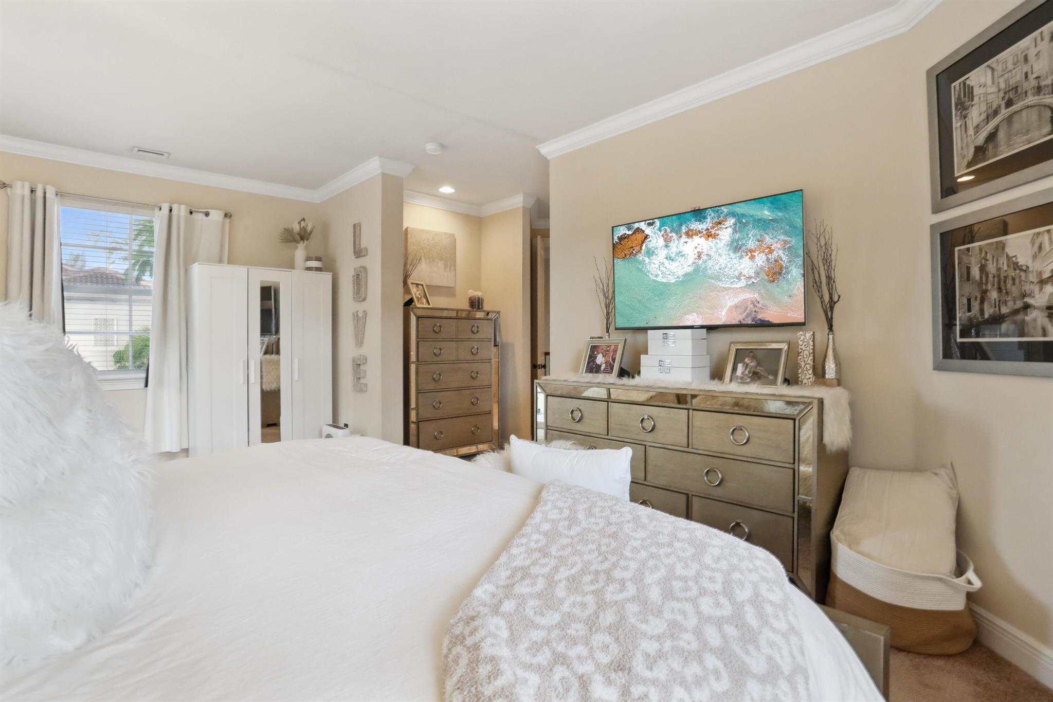 133 Via Poinciana Lane