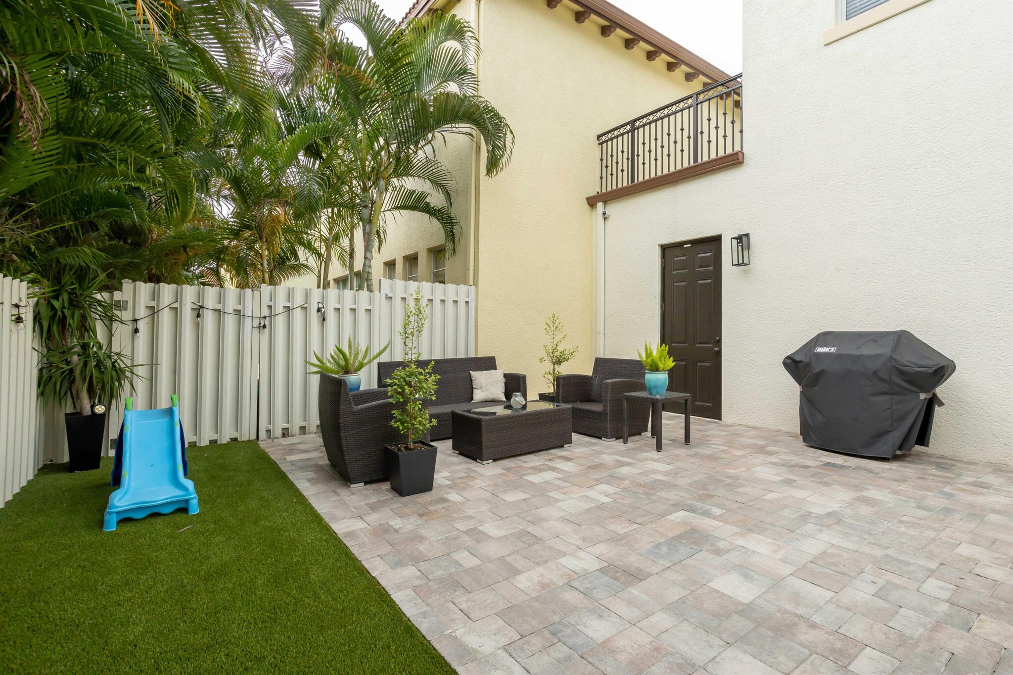 133 Via Poinciana Lane