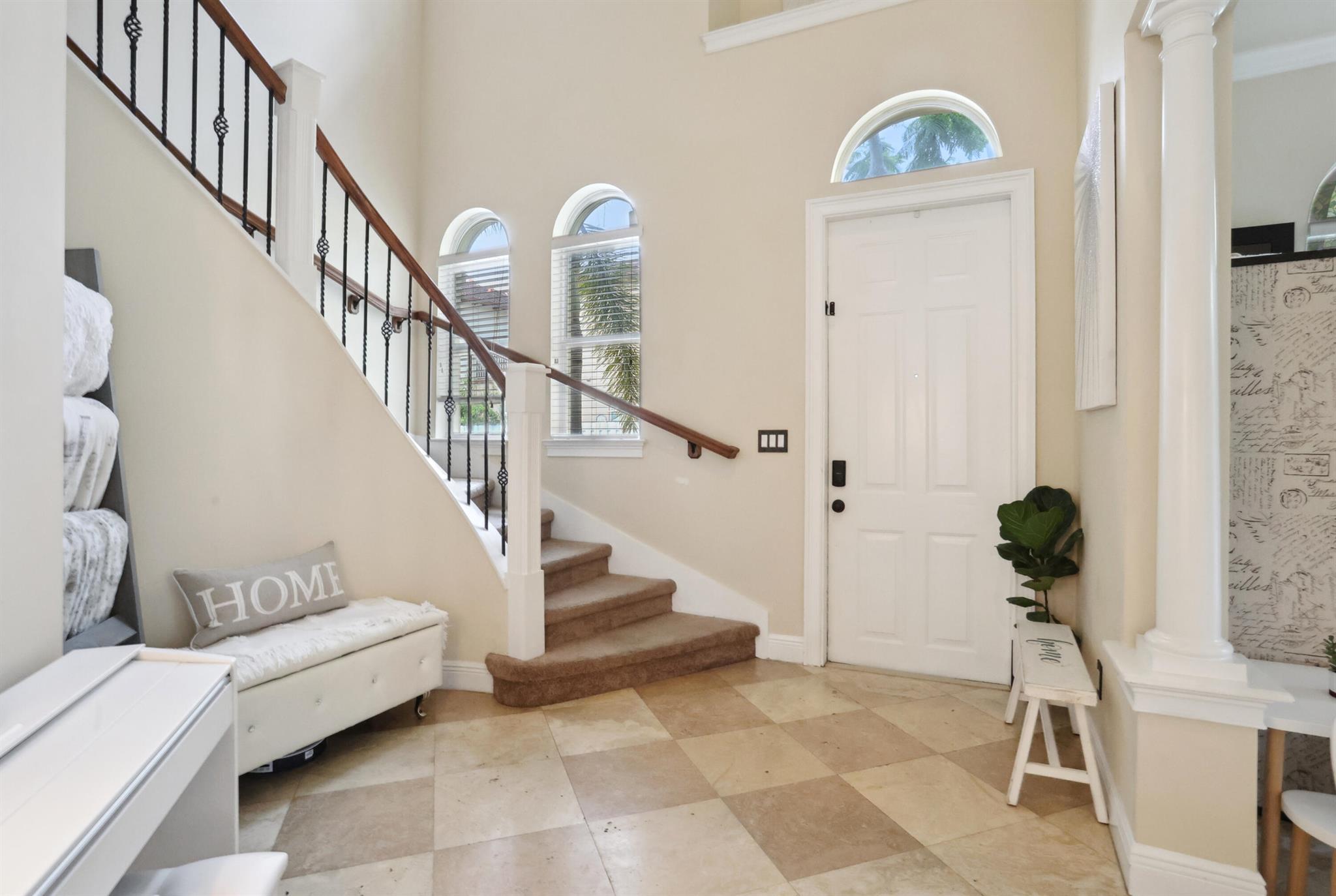 133 Via Poinciana Lane