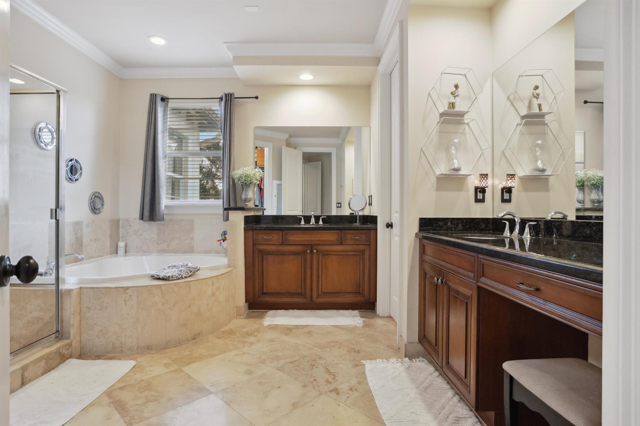 133 Via Poinciana Lane