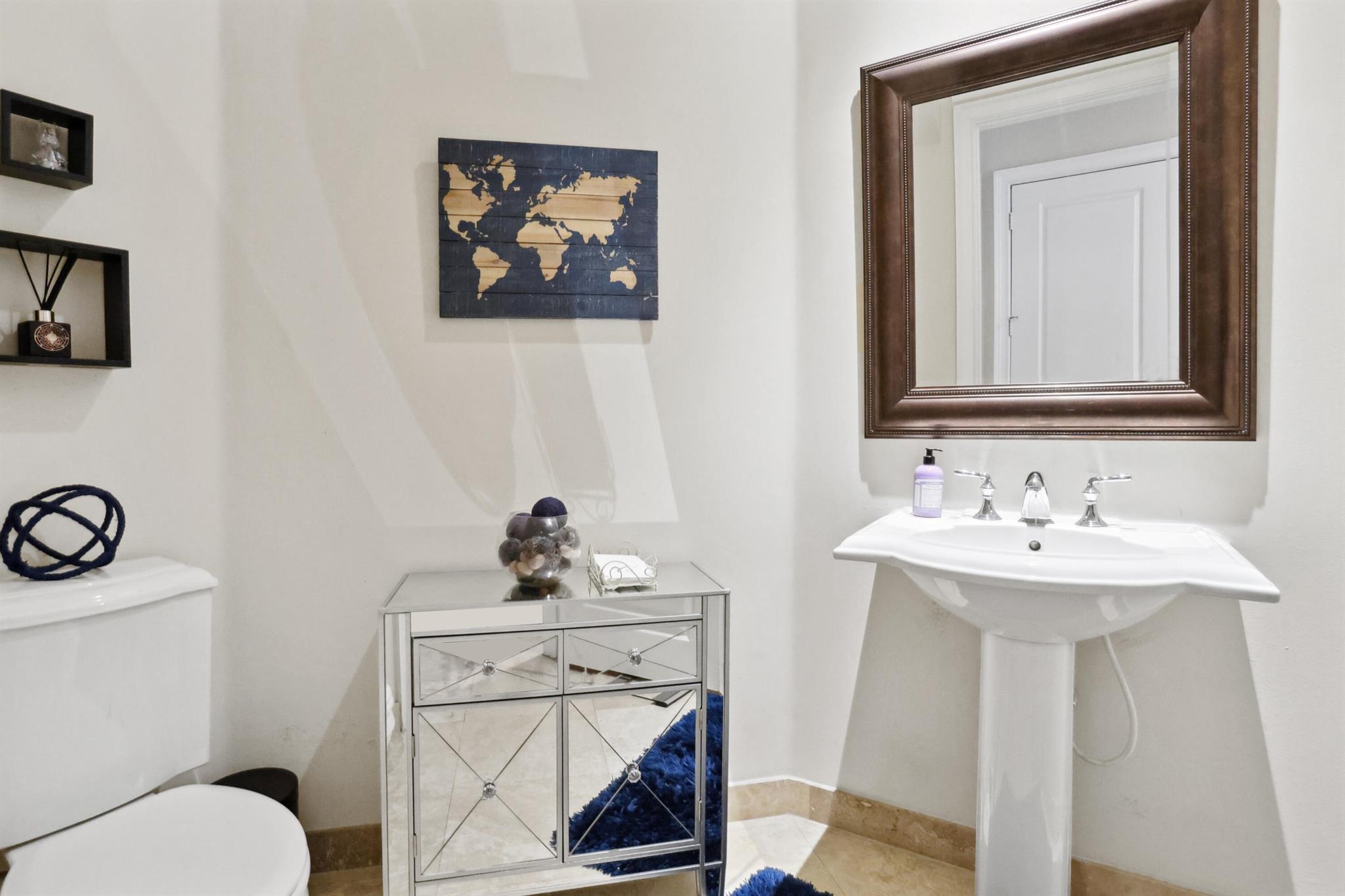 133 Via Poinciana Lane