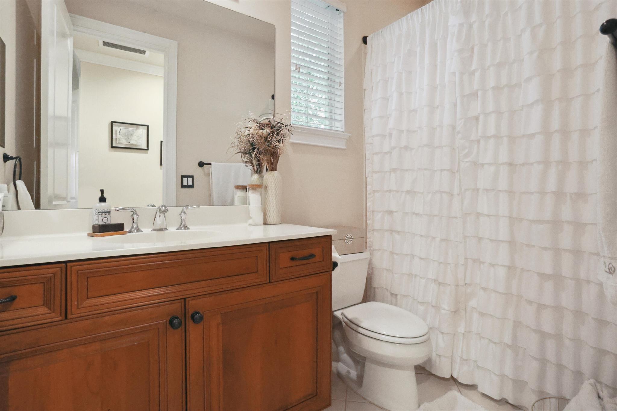 133 Via Poinciana Lane