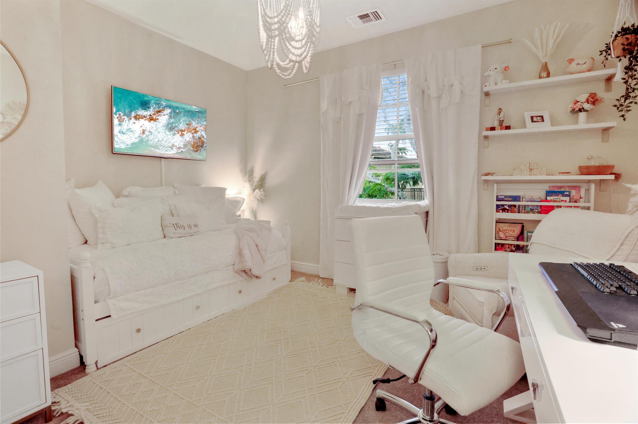 133 Via Poinciana Lane