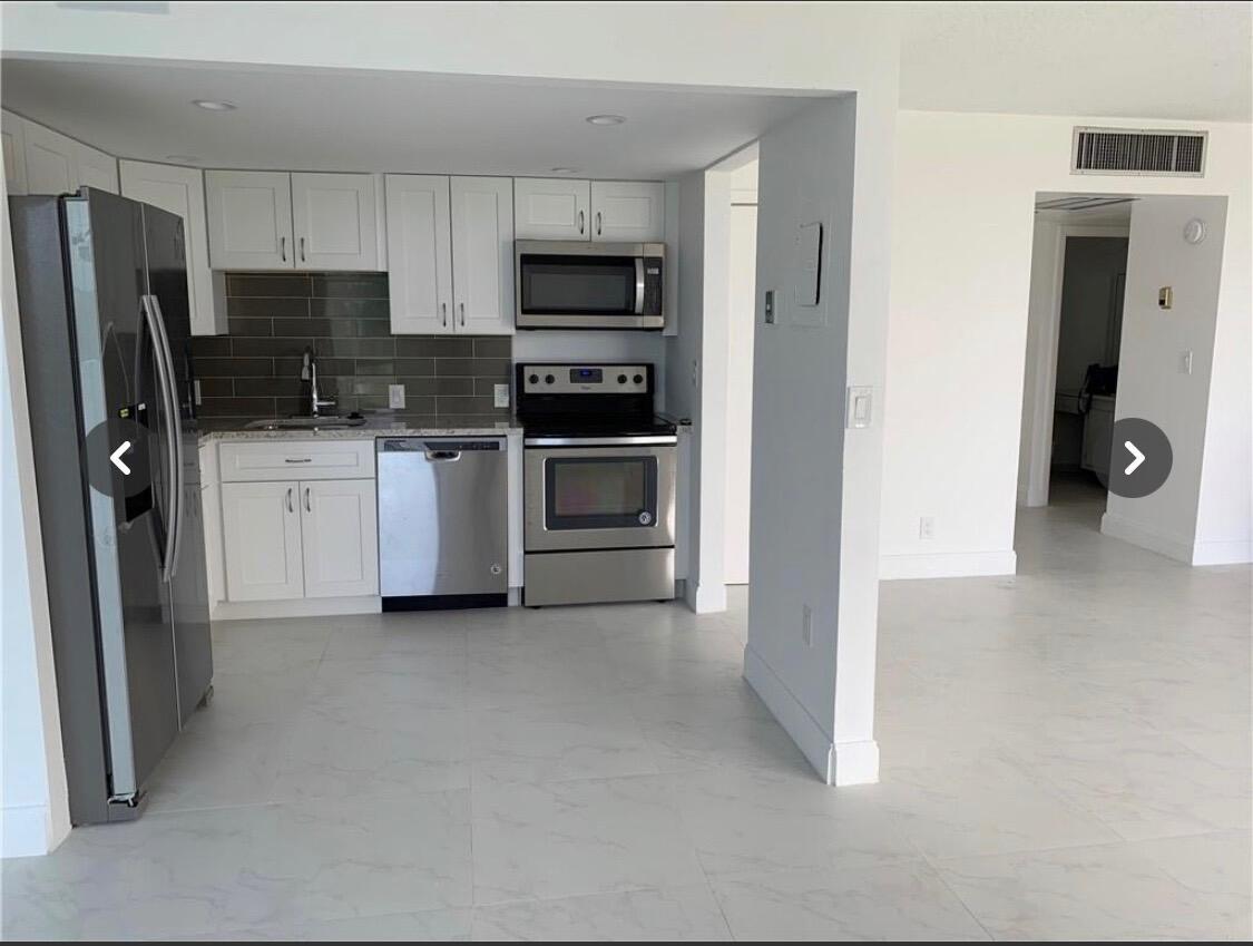 20335 W Country Club Drive Unit: 401