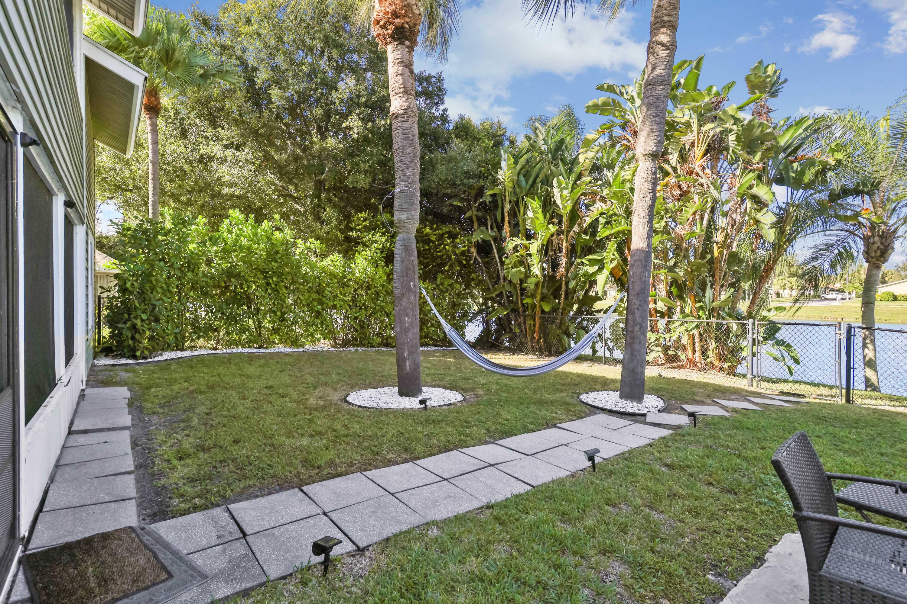 4175 Brook Circle W