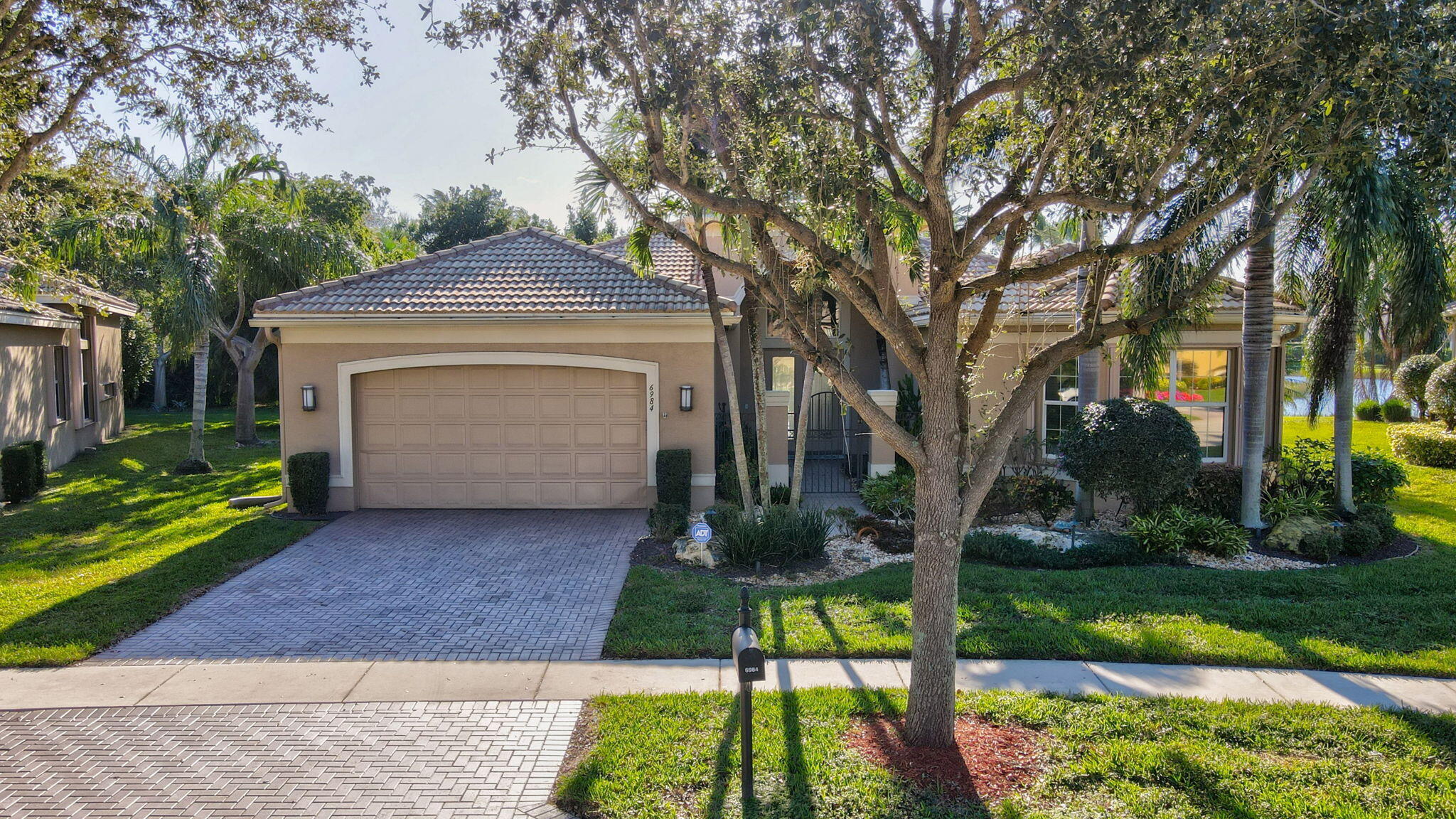 6984 Corning Circle