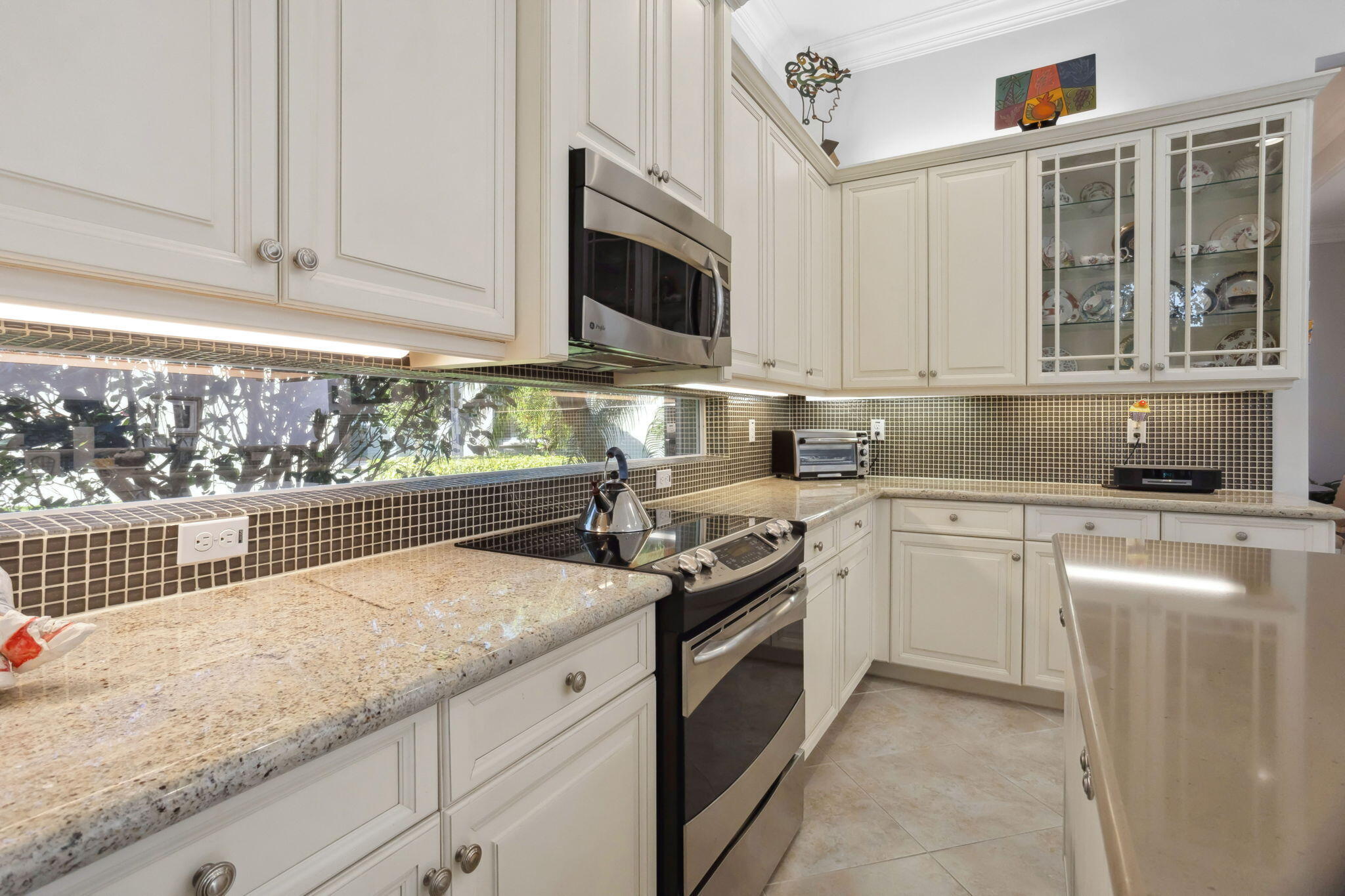 6984 Corning Circle