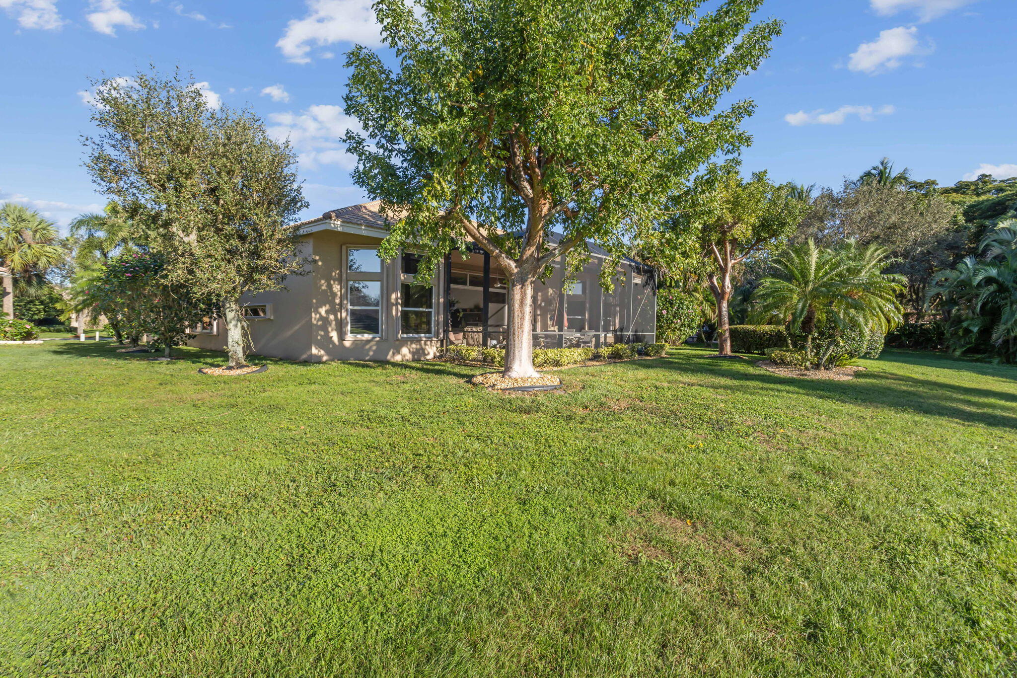 6984 Corning Circle
