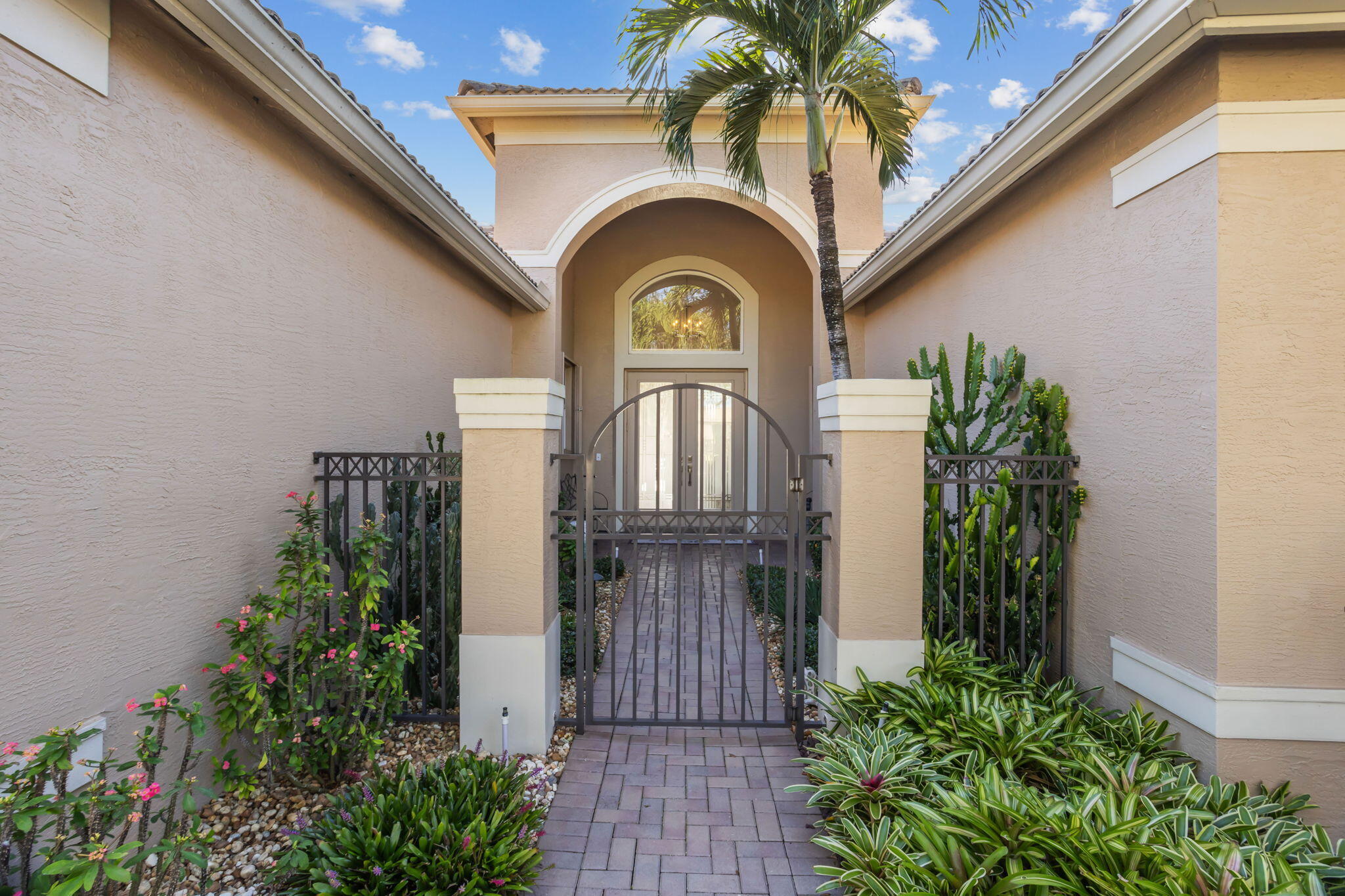6984 Corning Circle
