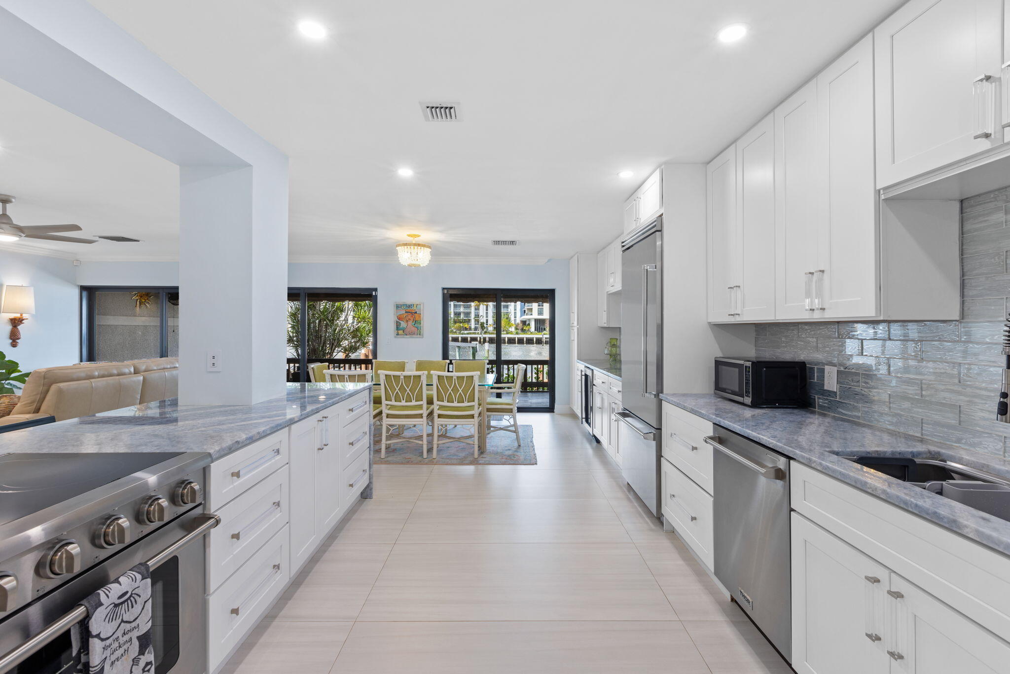 5556 N Ocean Boulevard 6a