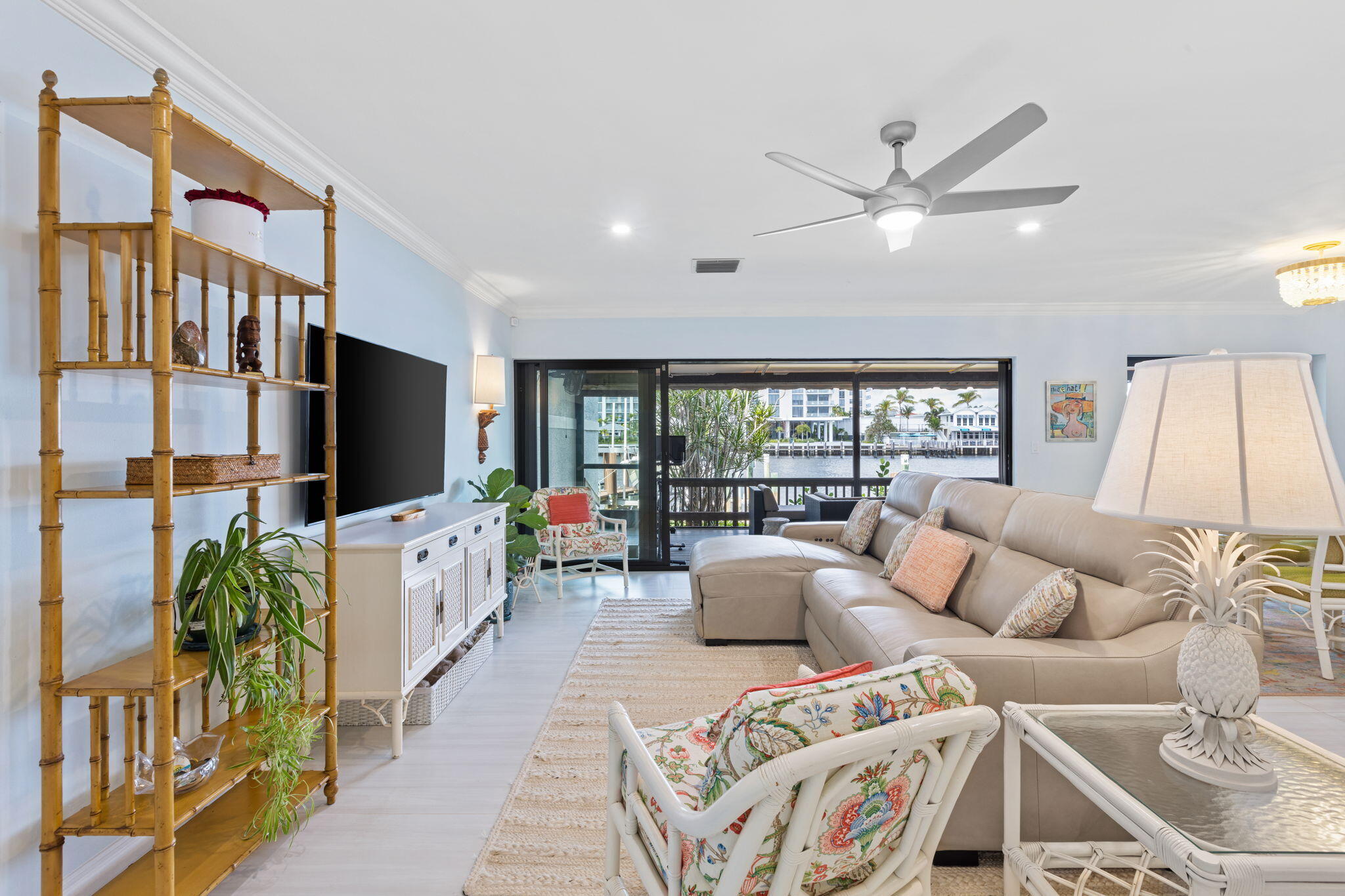 5556 N Ocean Boulevard 6a